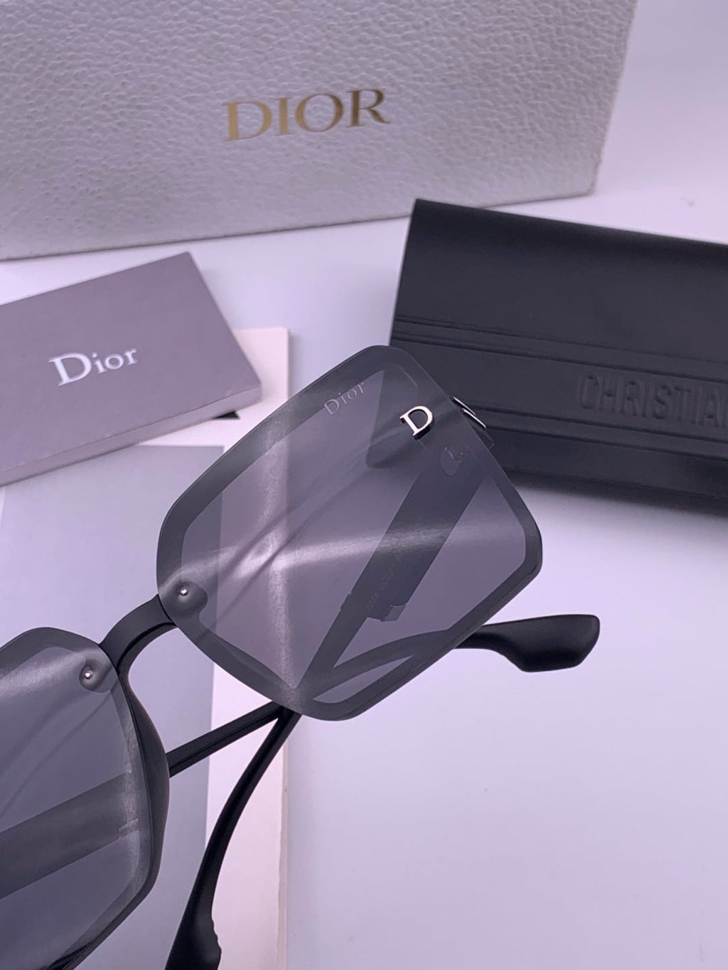 Dior CD8226 Polarized Square Brown Lens Sunglasses for Women - 358222 - detail image 3