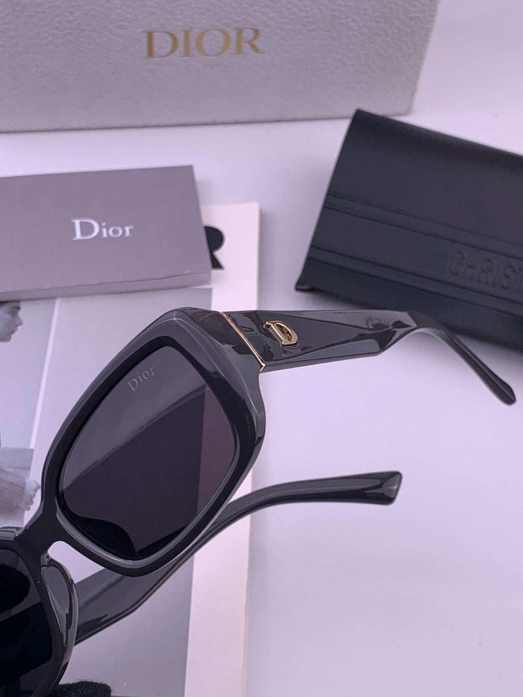 Dior D2111 Polarized Square Brown Lens Sunglasses for Men & Women - 371892 - detail image 2