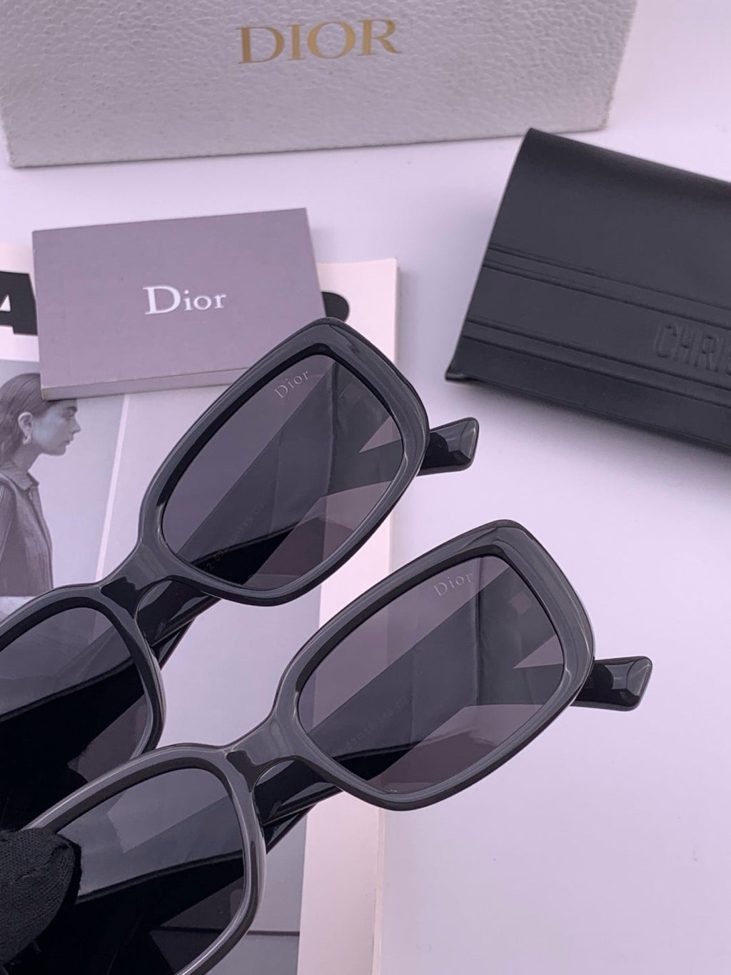 Dior D2111 Polarized Square Brown Lens Sunglasses for Men & Women - 371892 - detail image 3