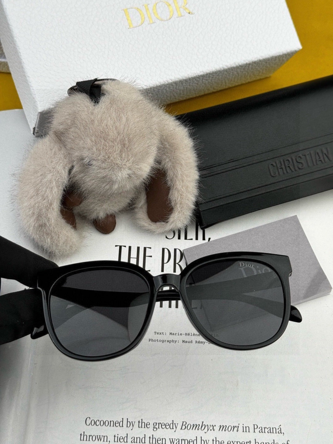 Dior D6106 Polarized Round Brown Lens Sunglasses for Men & Women - detail image 2