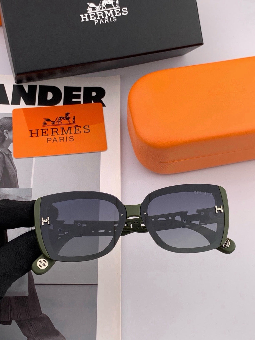 Hermès H3511 Polarized Square Gold Lens Sunglasses for Men & Women - 372638 - detail image 2