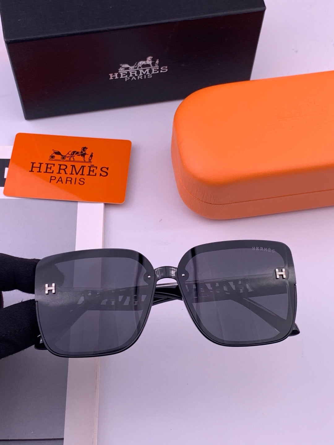 Hermès H7993 Square Black Lens Sunglasses for Men & Women - 372640