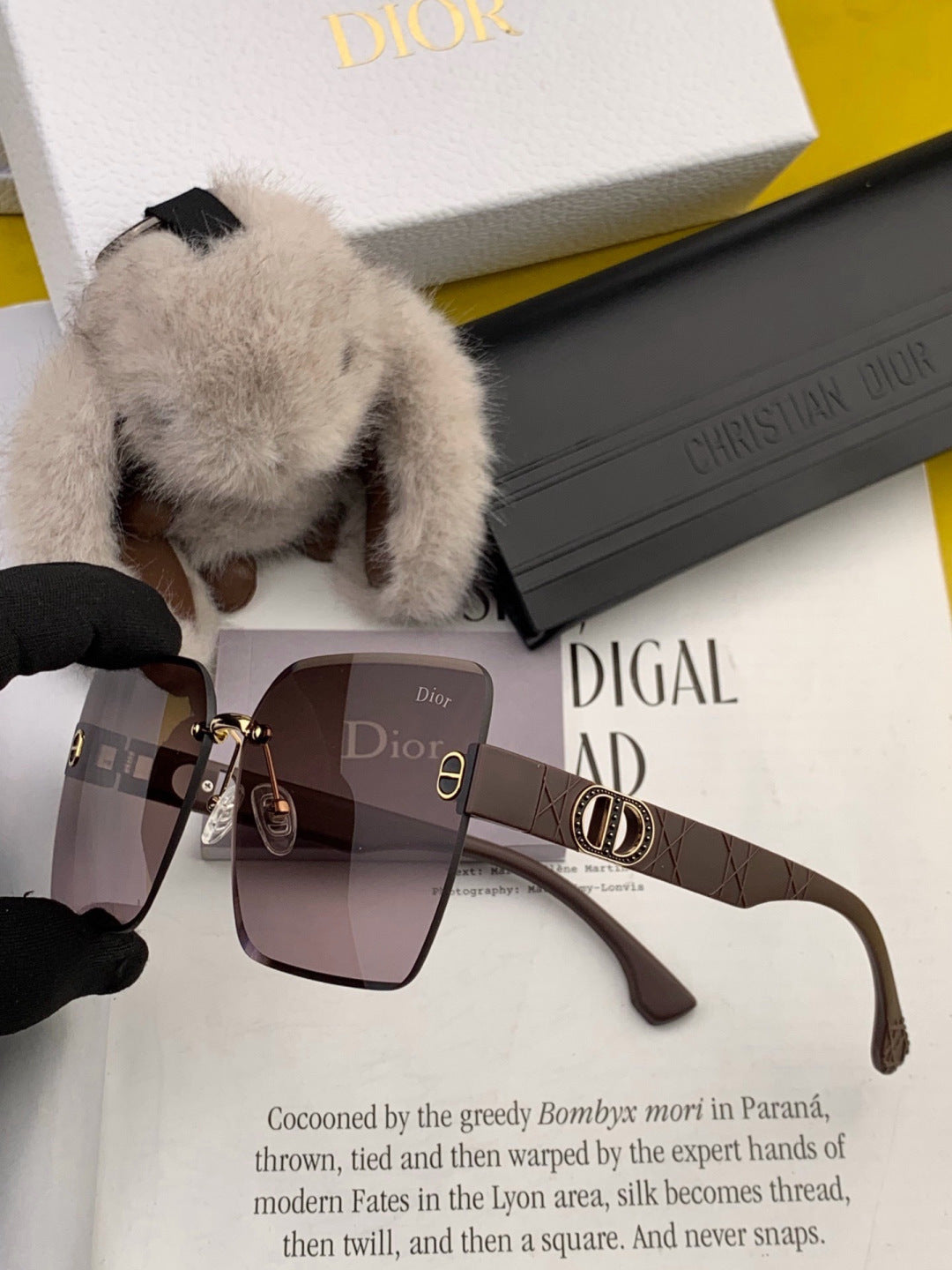 Dior D3550 Square Black Lens Sunglasses for Men & Women - 371913 - detail image 4