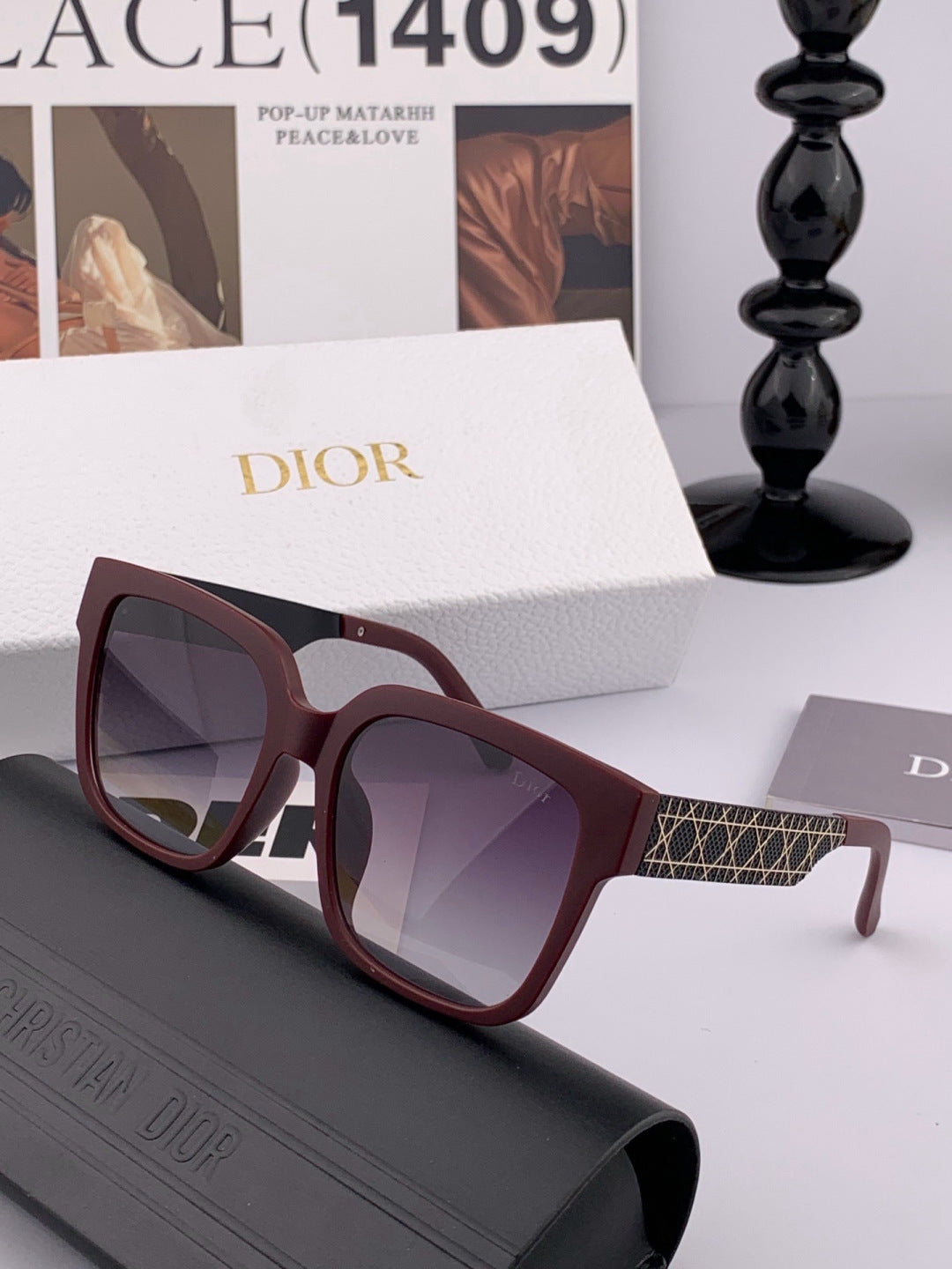 Dior D8304 Square Black Lens Sunglasses for Men & Women - 371914 - detail image 3