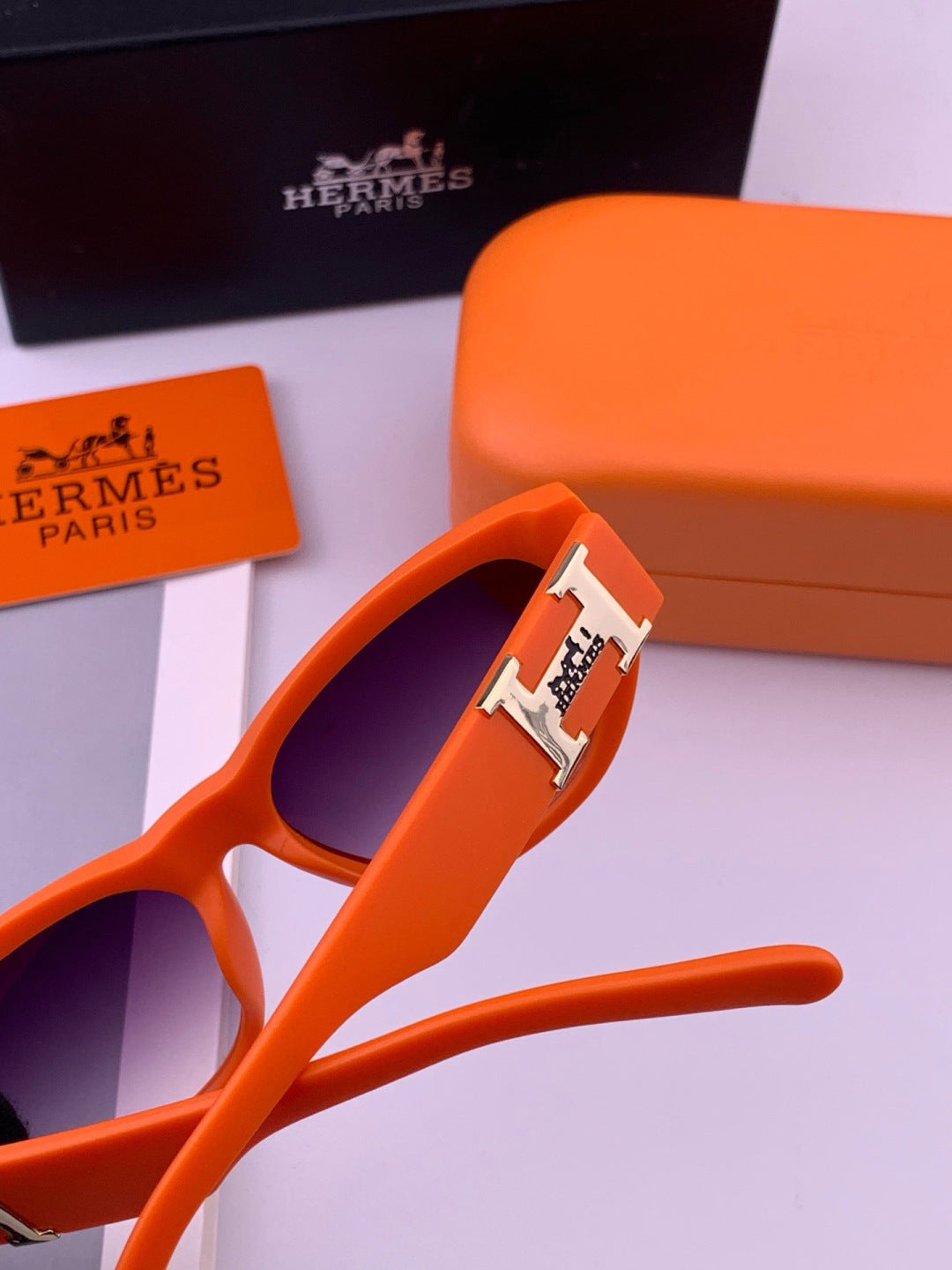 Hermès H37005 Square Red Lens Sunglasses for Men & Women - 372649 - detail image 6
