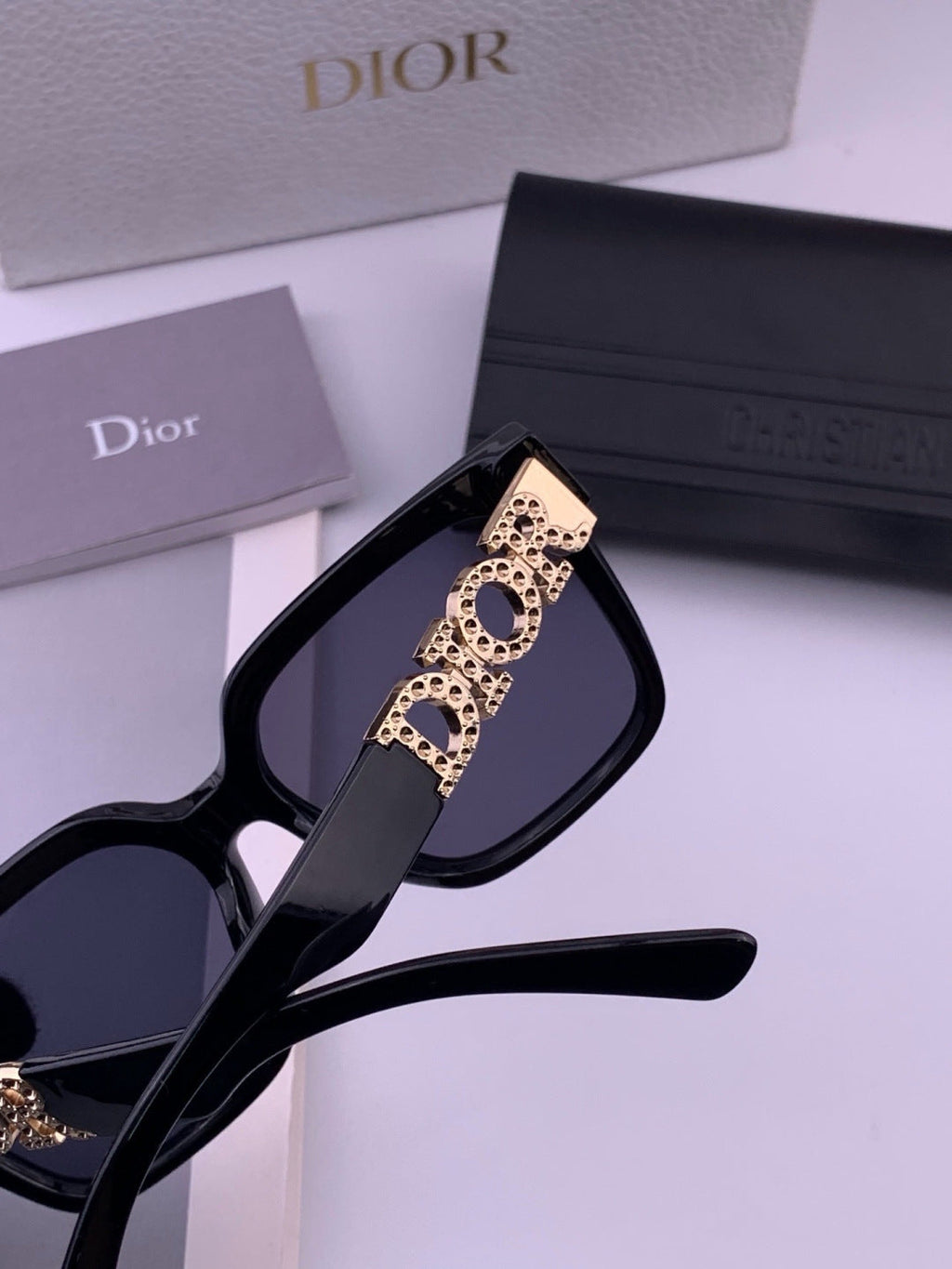 Dior D77000 Fashion Black Lens Sunglasses for Men & Women - 371964 - detail image 3