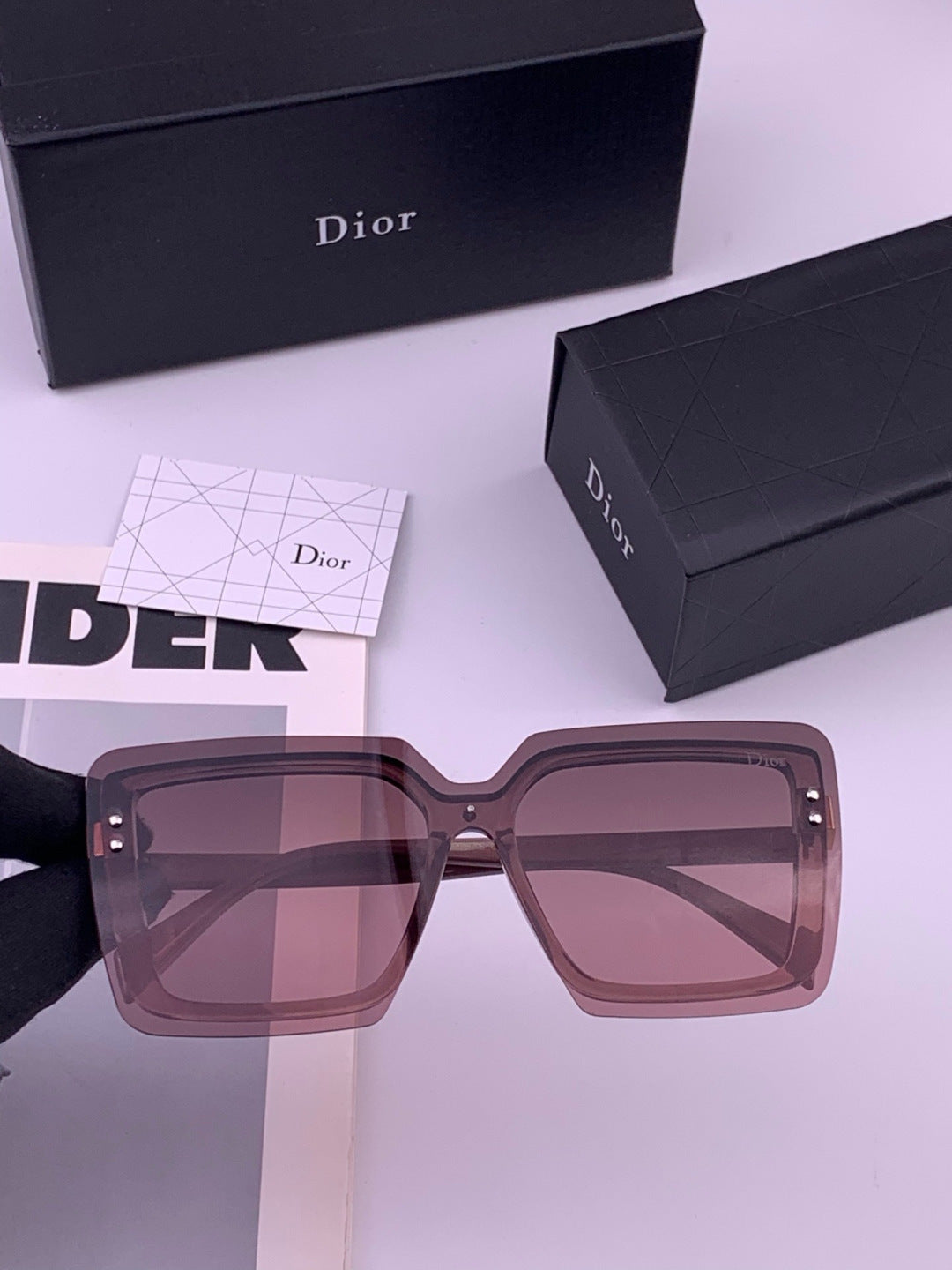 Dior D7996 Fashion Gold Lens Sunglasses for Men & Women - 382379