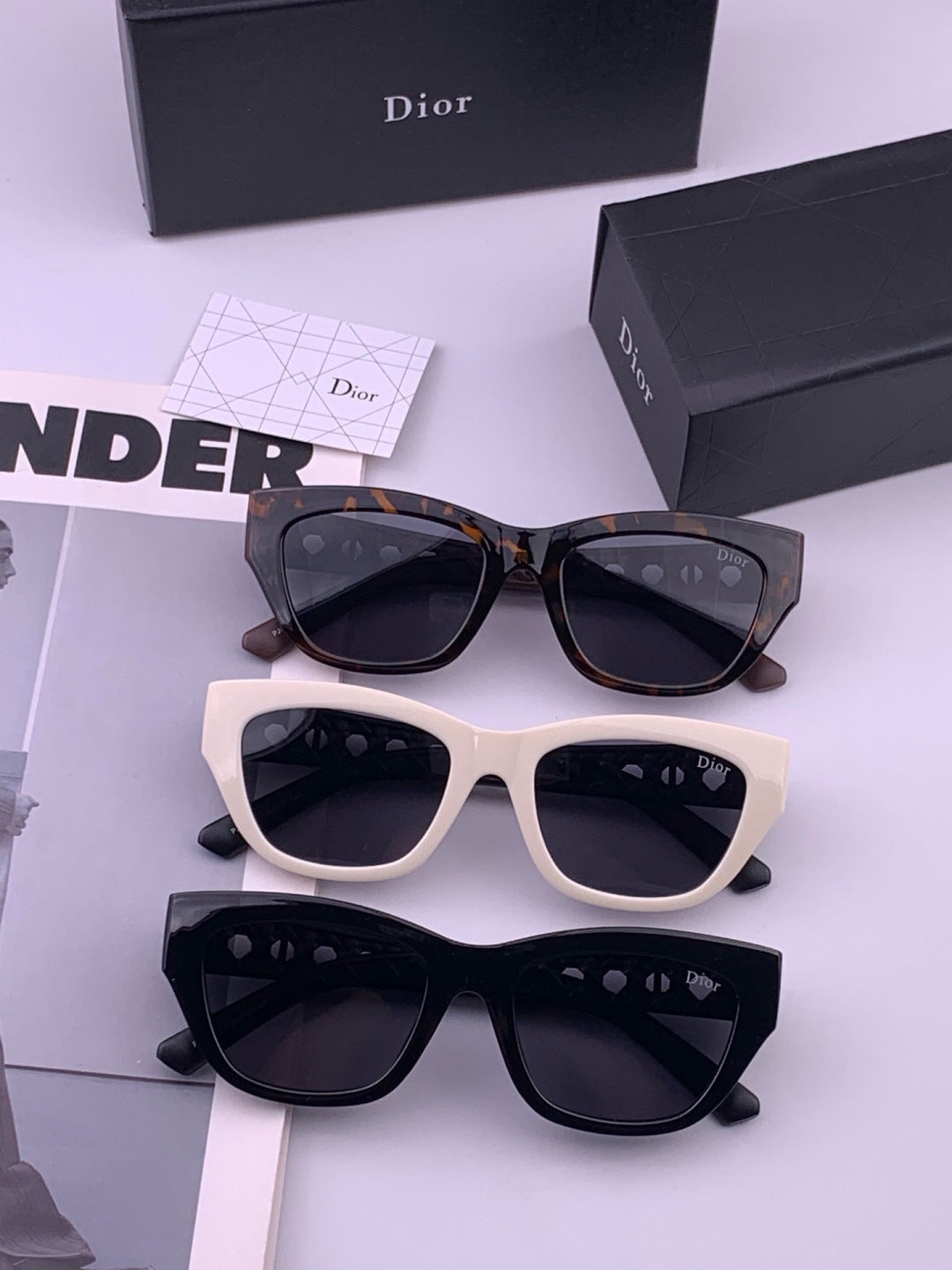 Dior D7911 Polarized Square Blue Lens Sunglasses for Men & Women - 382452 - detail image 8