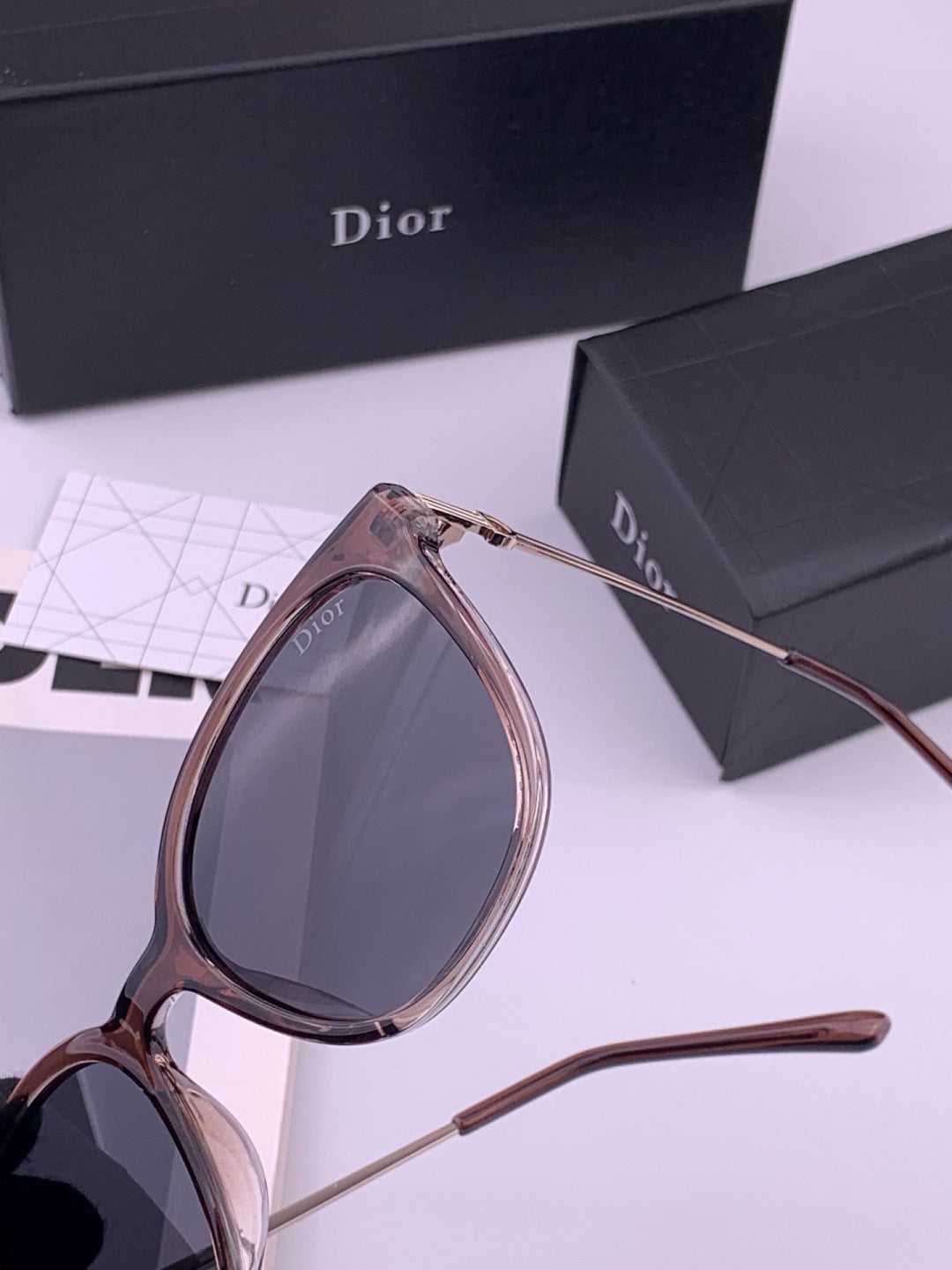 Dior D31101 Polarized Square Blue Lens Sunglasses for Men & Women - 382454 - detail image 4