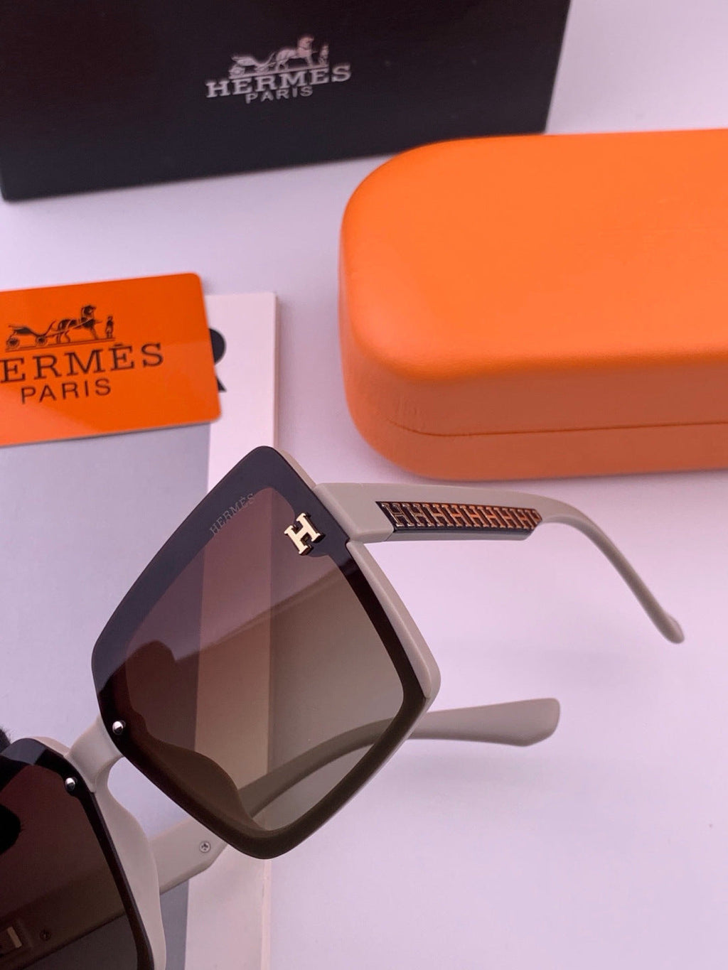 Hermès H1605 Square Black Lens Sunglasses for Men & Women - 399429 - detail image 2