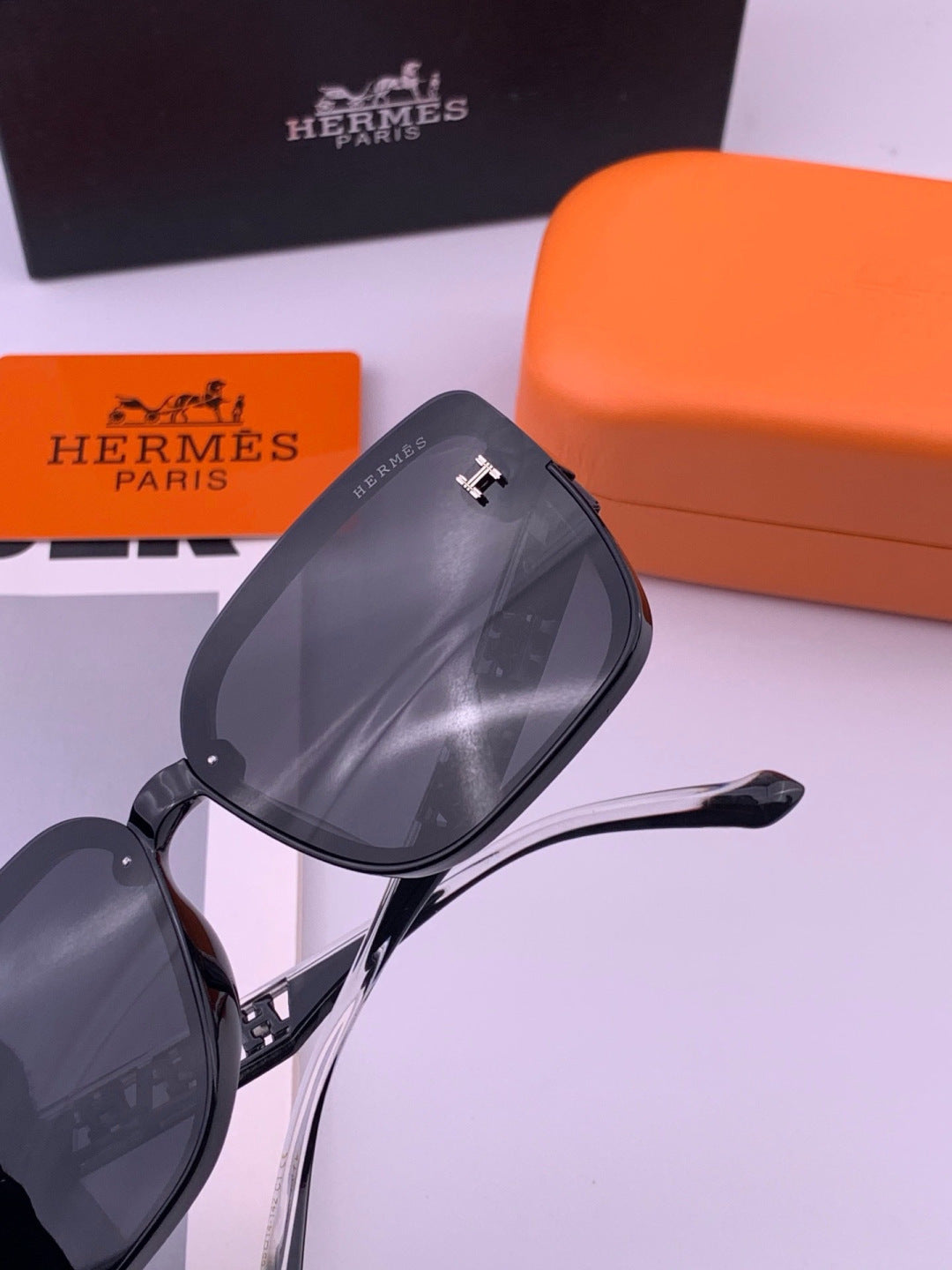 Hermès H7993 Square Black Lens Sunglasses for Men & Women - 399425 - detail image 5