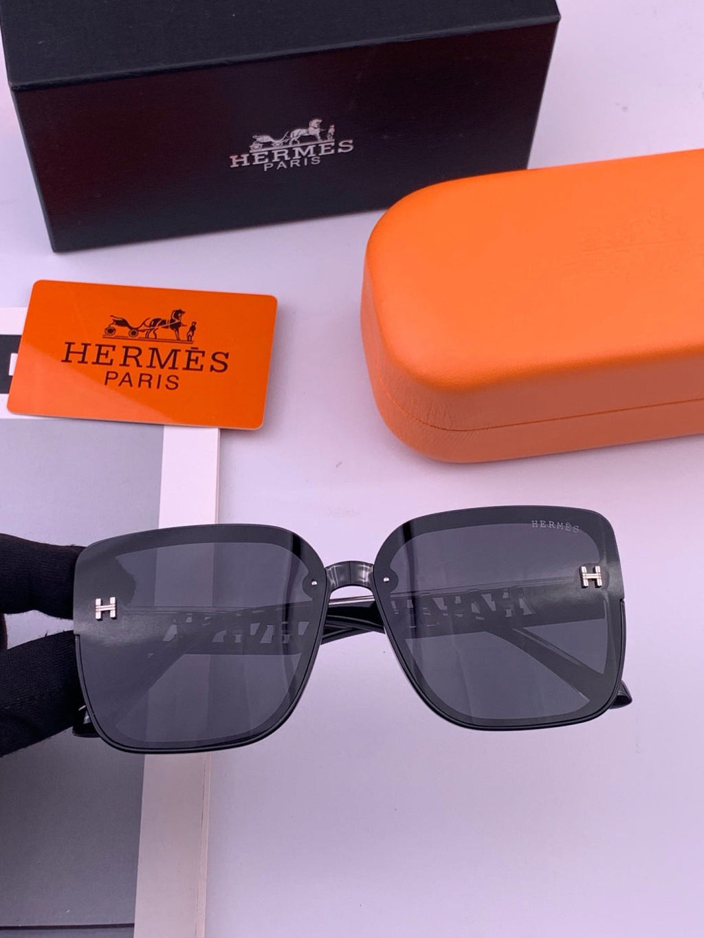 Hermès H7993 Square Black Lens Sunglasses for Men & Women - 399425