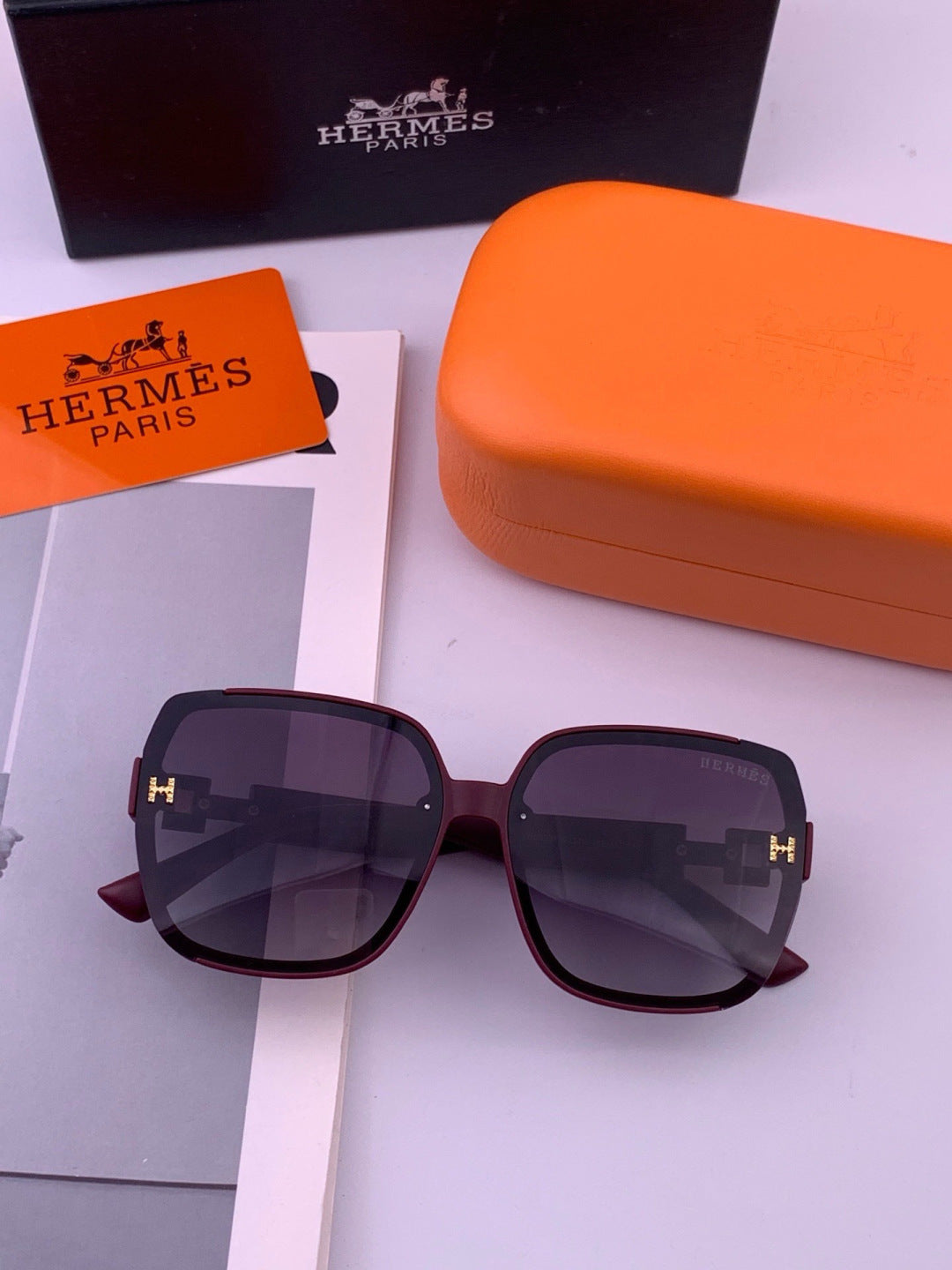 Hermès H8303 Square Black Lens Sunglasses for Men & Women - 399456 - detail image 5