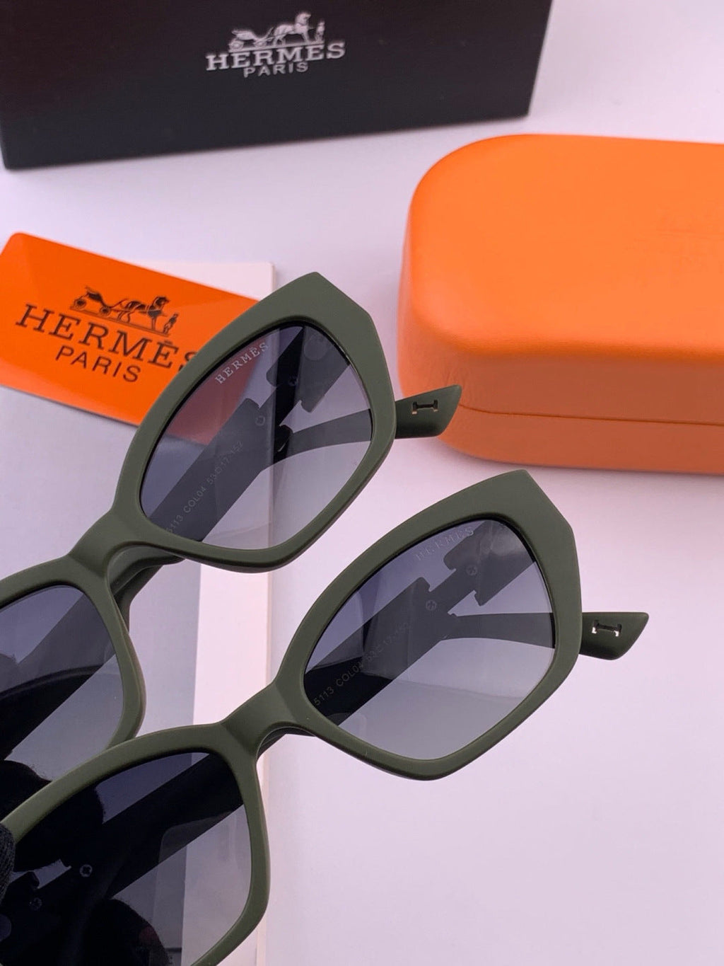 Hermès H3511 Polarized Square Black Lens Sunglasses for Men & Women - 433004 - detail image 3