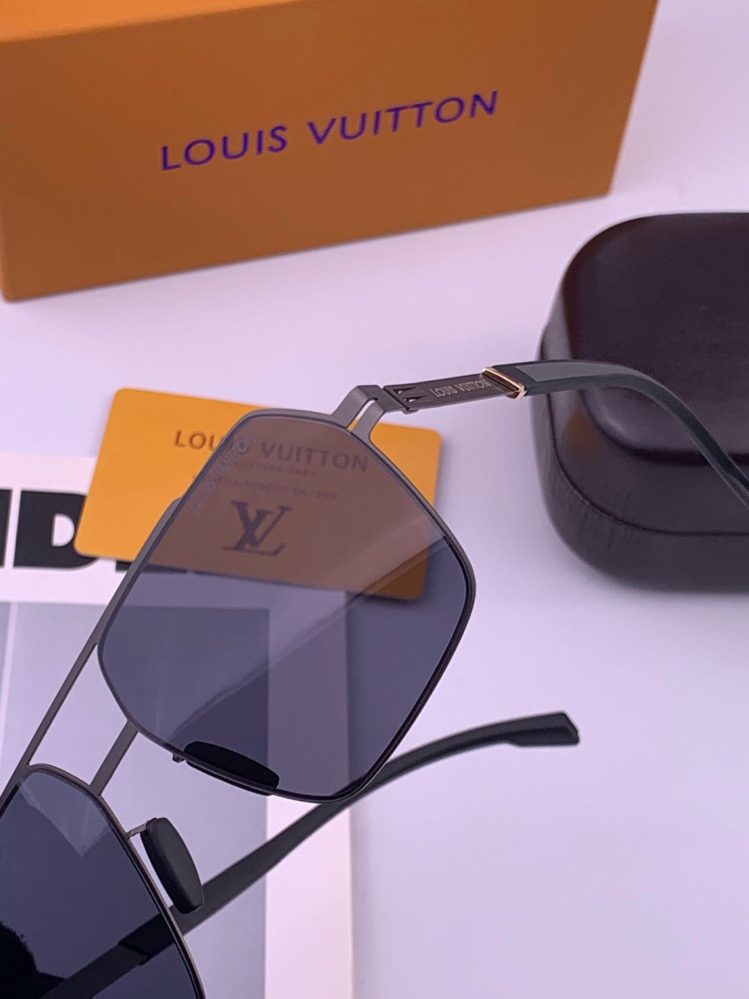 Louis Vuitton L313 Fashion Gold Lens Sunglasses for Men & Women - 431283 - detail image 2