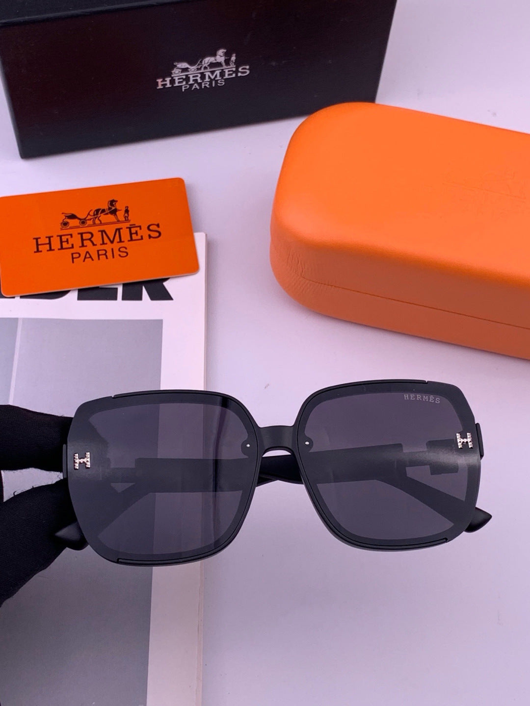 Hermès H8303 Square Black Lens Sunglasses for Men & Women - 433029