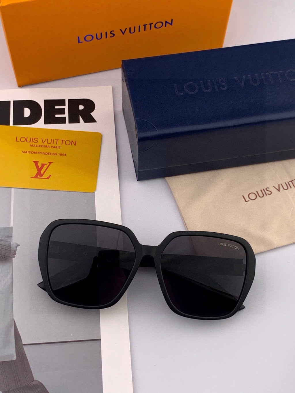 Louis Vuitton L3305 Square Red Lens Sunglasses for Men & Women - 431166 - detail image 3