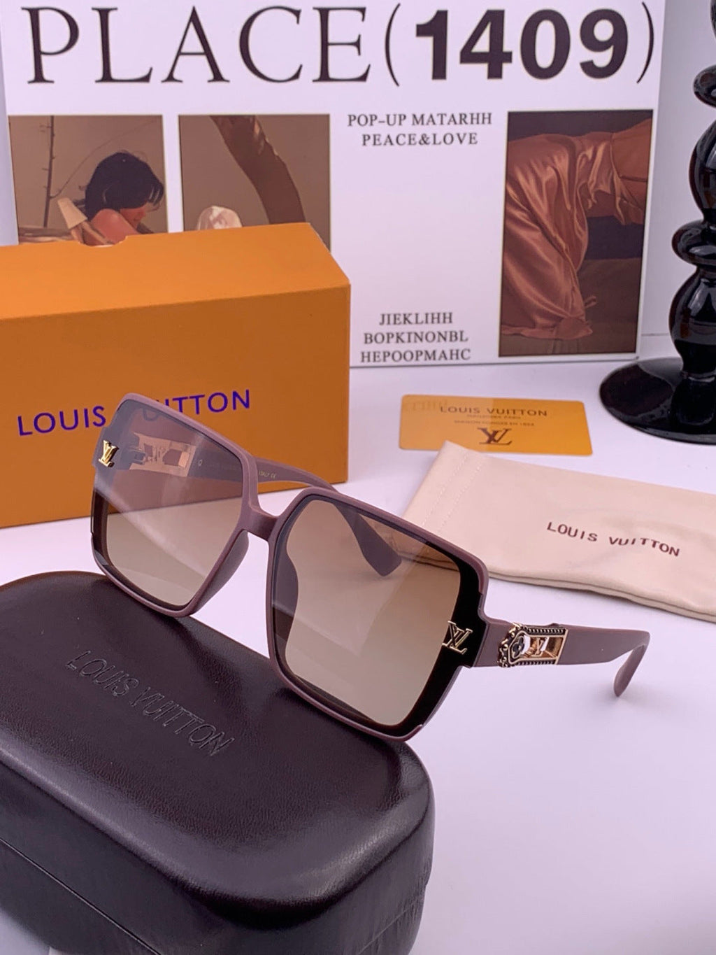 Louis Vuitton L77004 Oversized Purple Lens Sunglasses for Men & Women - 448492 - detail image 2