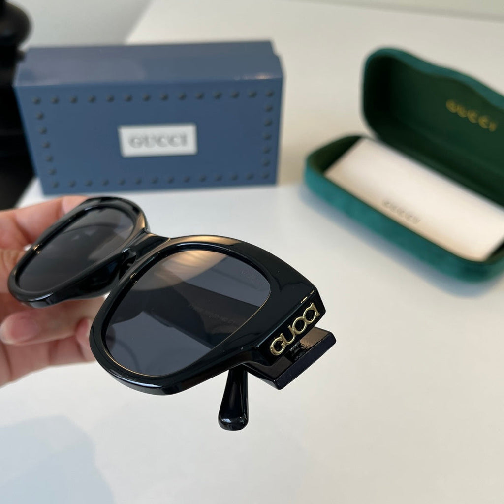 Gucci Fashion Black Lens Sunglasses for Men & Women - 486449 - detail image 5
