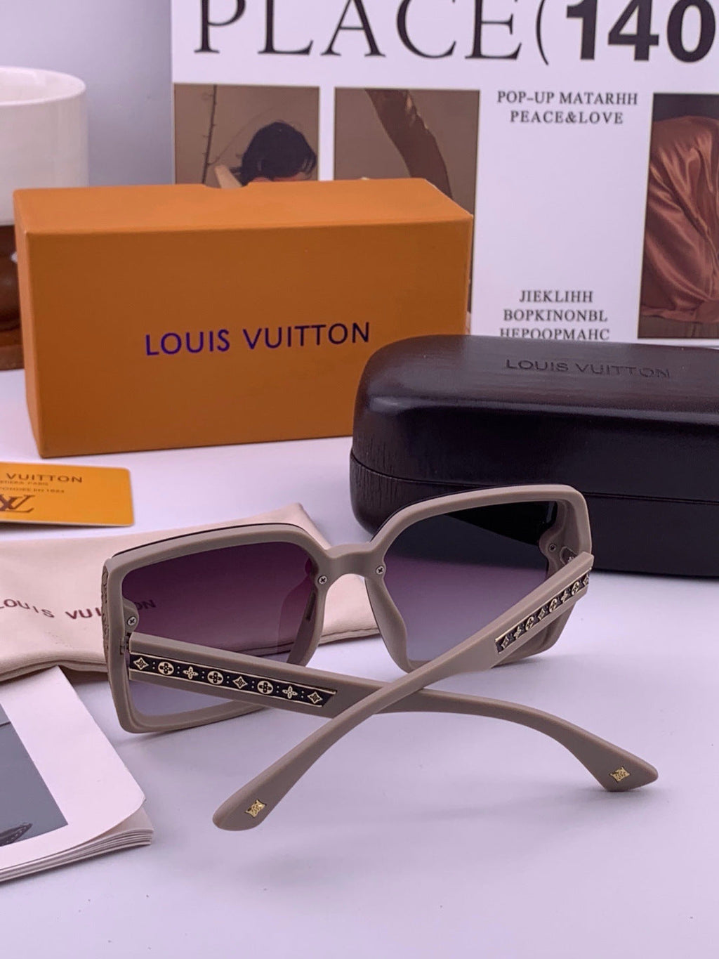 Louis Vuitton Fashion Gold Lens Sunglasses for Men & Women - 464795 - detail image 4