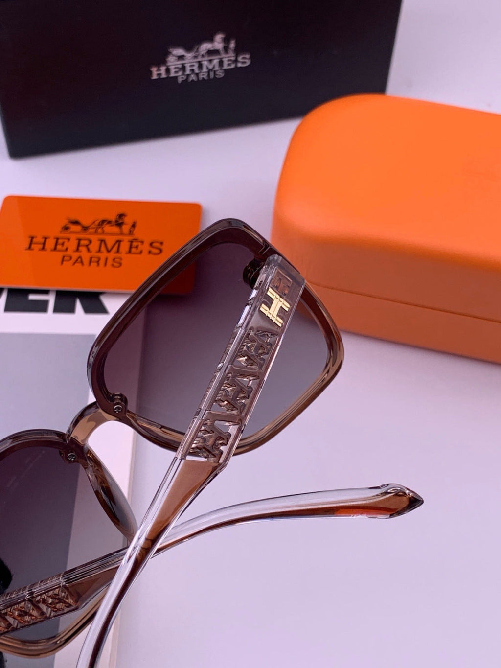 Hermès H7993 Square Gold Lens Sunglasses for Men & Women - detail image 4