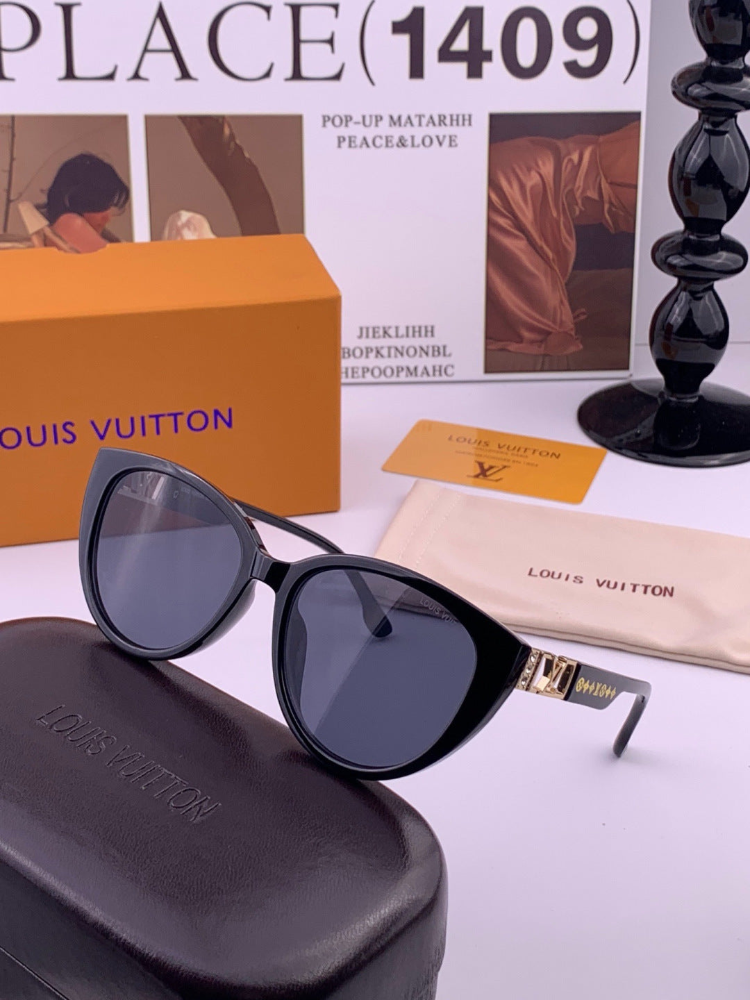 Louis Vuitton L15803 Square Black Lens Sunglasses for Women - 493227 - detail image 3