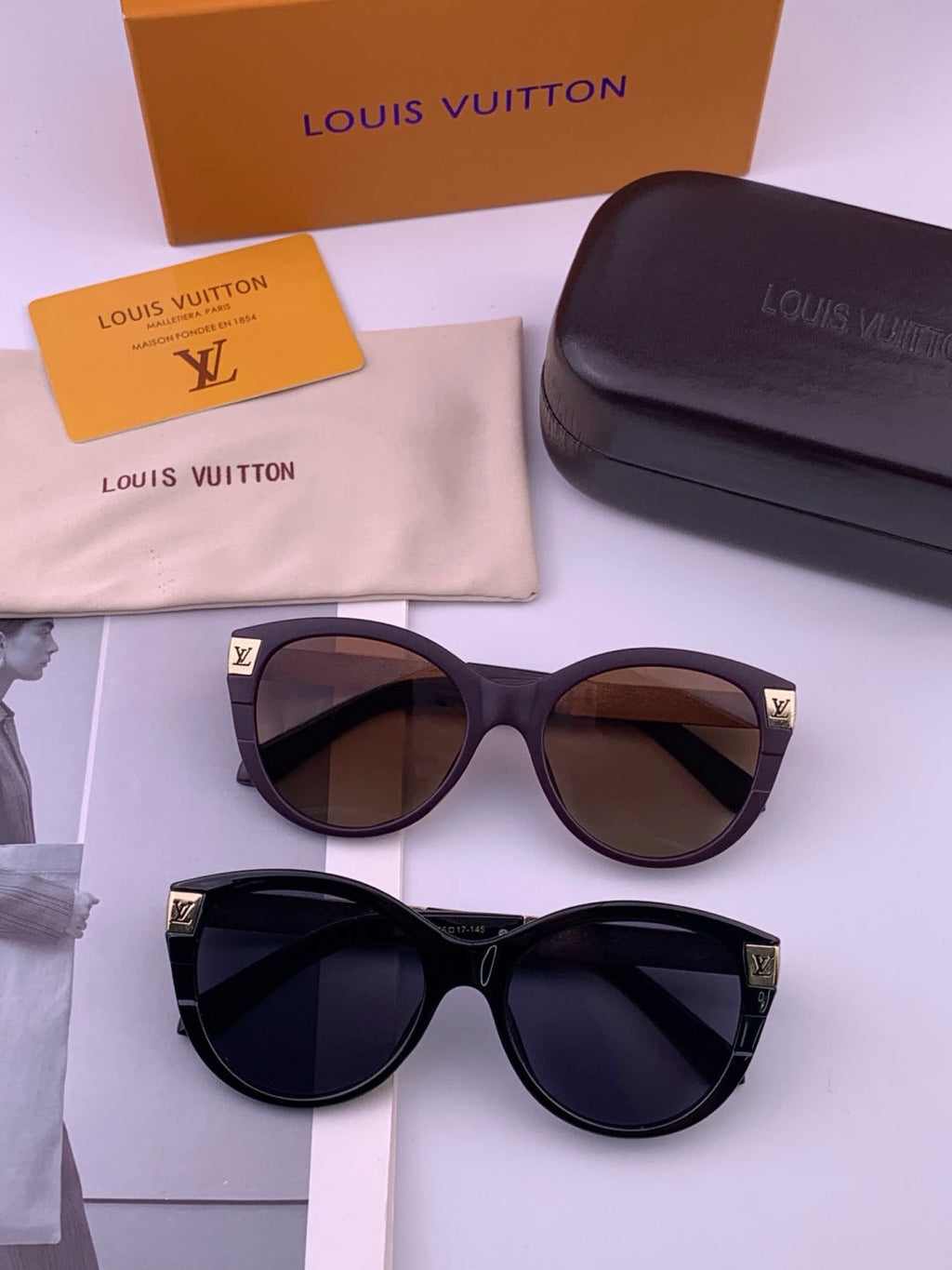 Louis Vuitton L87000 Oversized Black Lens Sunglasses for Men & Women - 493205 - detail image 8