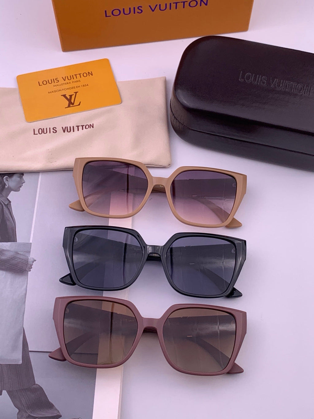 Louis Vuitton L77004 Oversized Purple Lens Sunglasses for Men & Women - 493212 - detail image 7