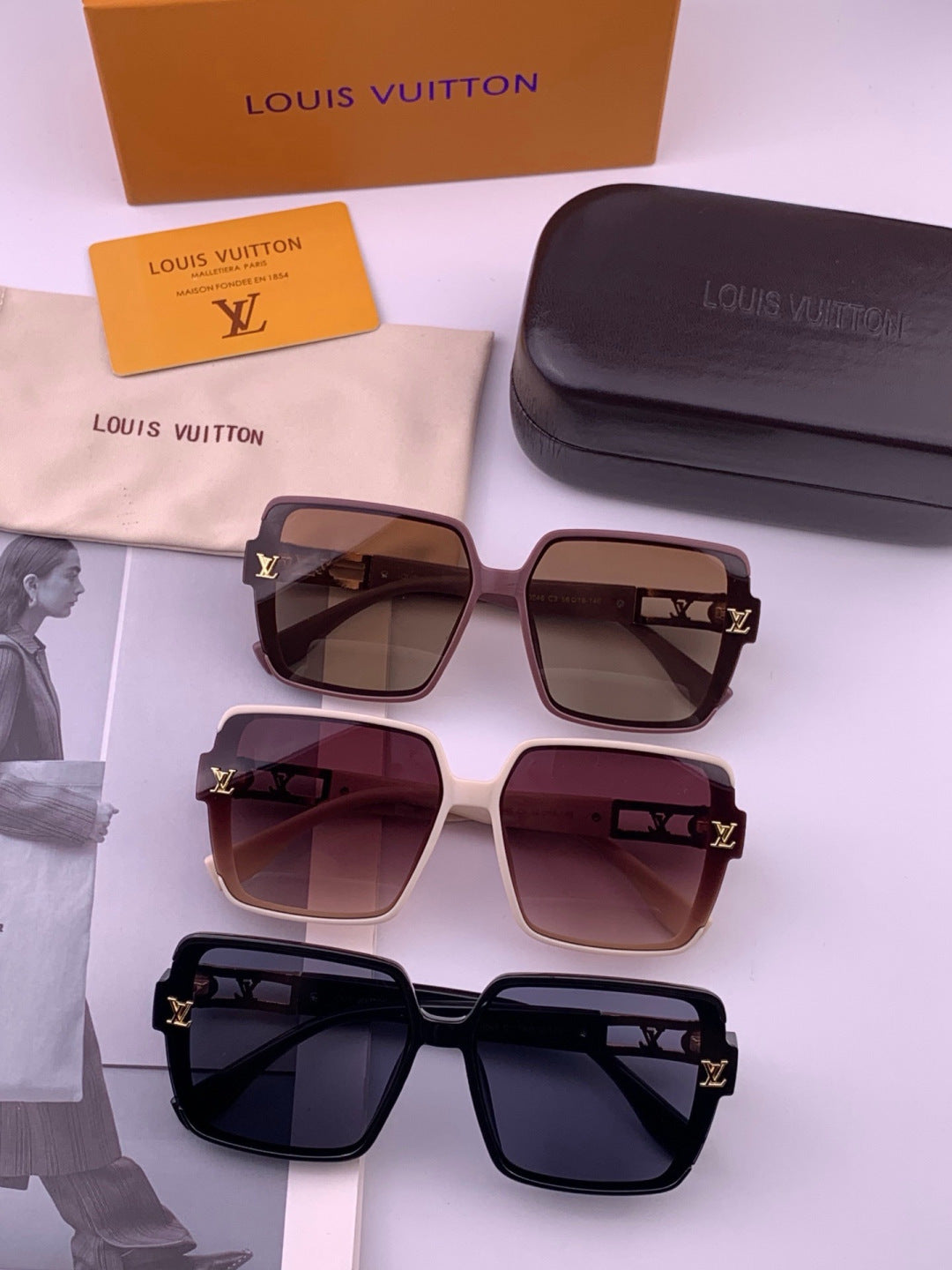 Louis Vuitton L77004 Oversized Purple Lens Sunglasses for Men & Women - 493215 - detail image 8