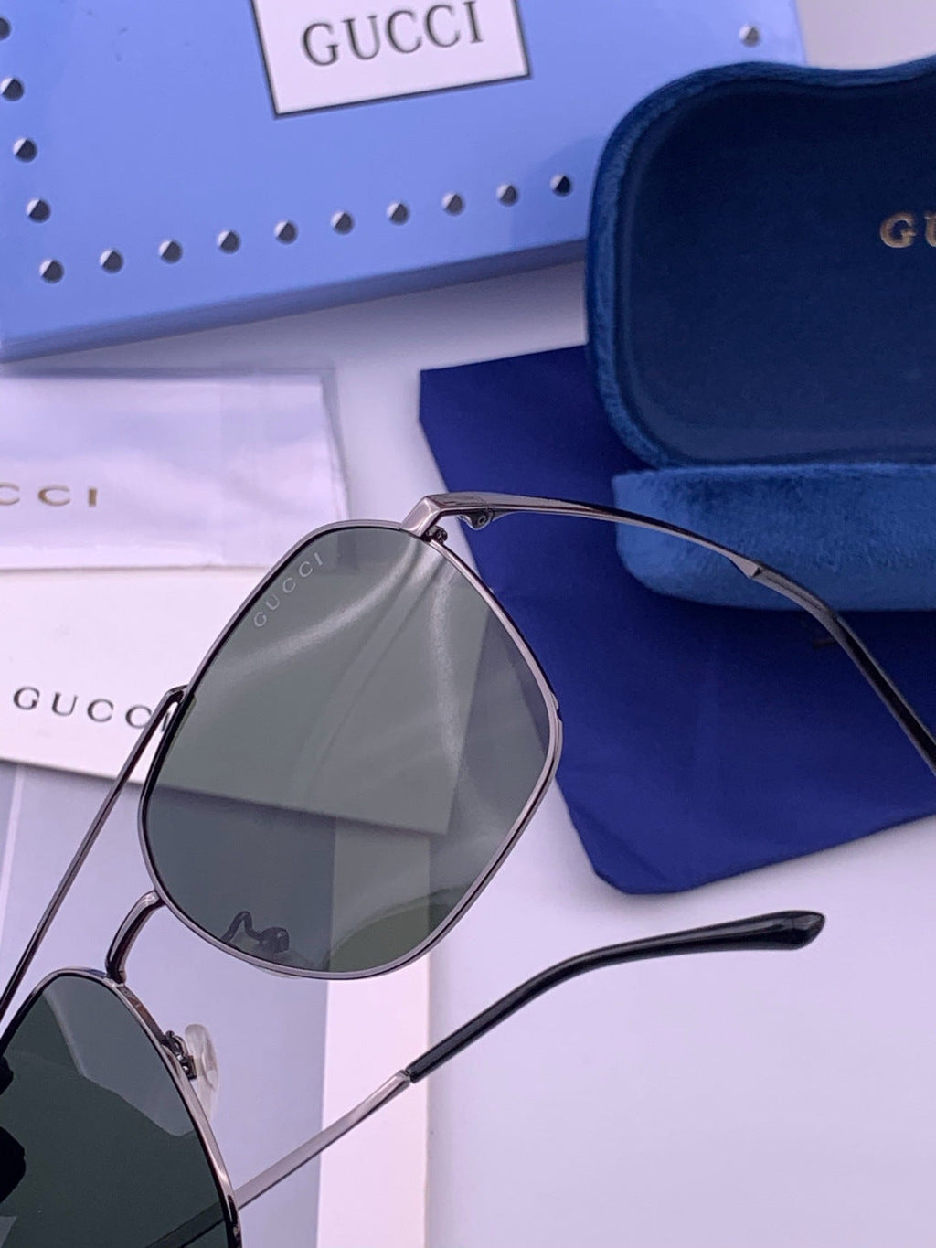Gucci 0863 Polarized Aviator Gold Lens Sunglasses for Men & Women - 493245 - detail image 3
