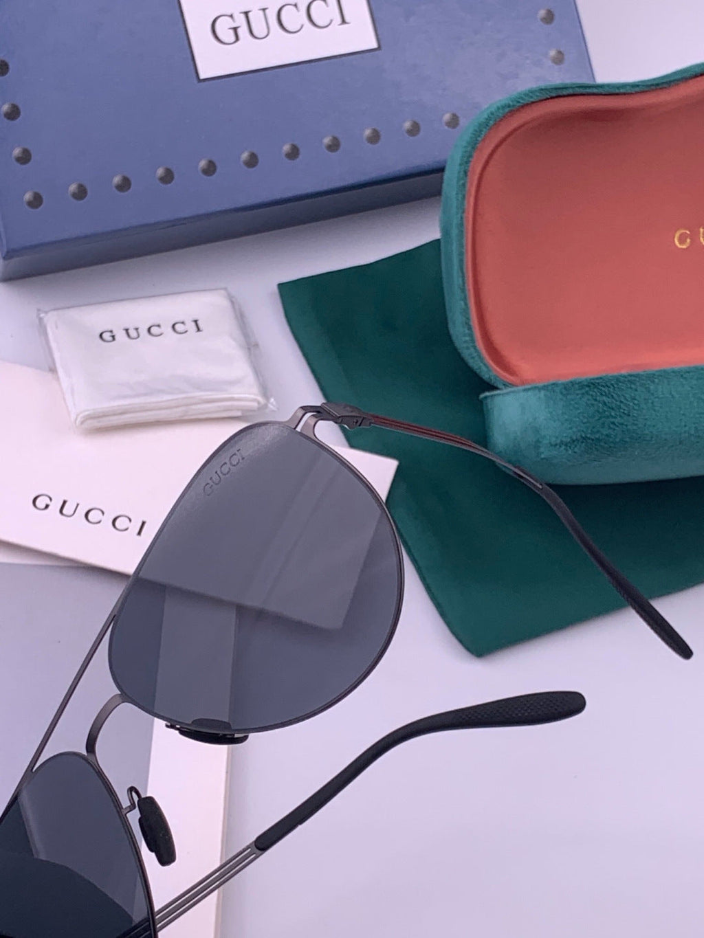 Gucci G1381 Fashion Gold Lens Sunglasses for Men & Women - detail image 4
