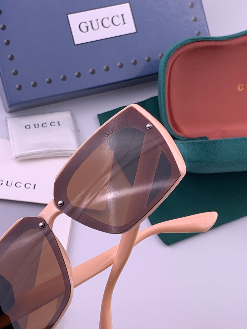 Gucci G9600 Square Brown Lens Sunglasses for Men & Women - detail image 6