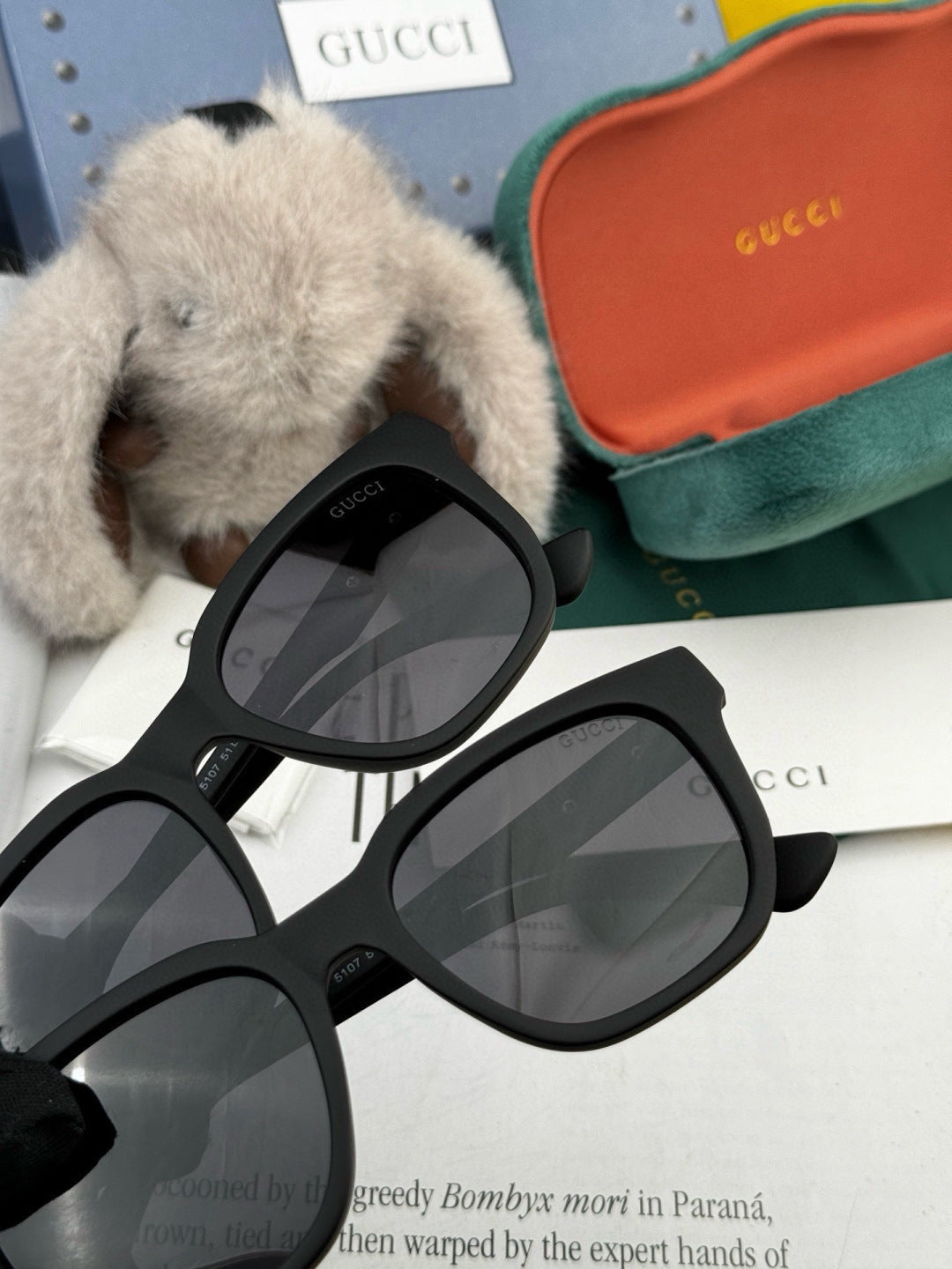Gucci G7510 Square Gold Lens Sunglasses for Men & Women - detail image 5