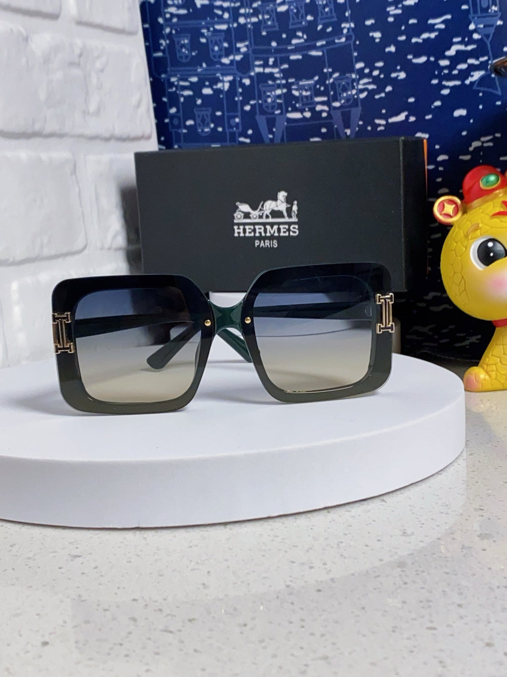 Hermès Square Silver Lens Sunglasses for Men & Women - 450020 - detail image 2