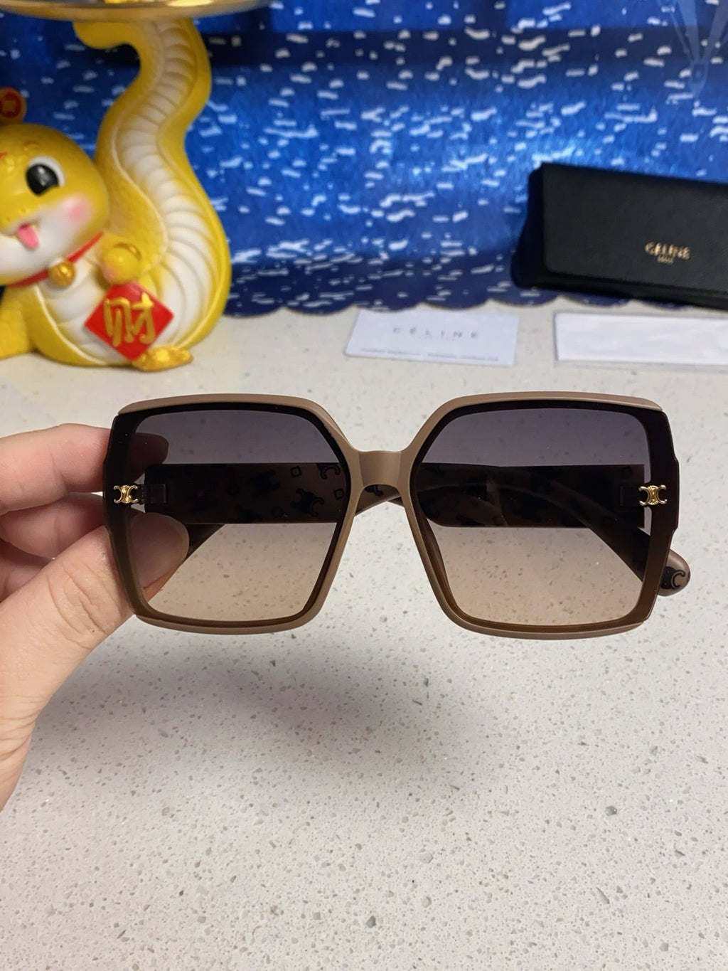 Celine Fashion Silver Lens Sunglasses for Men & Women - detail image 4