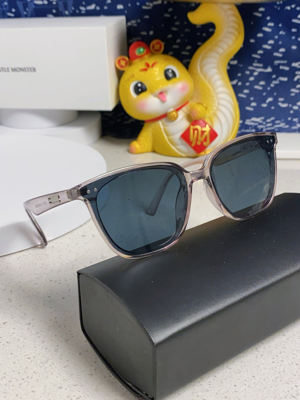 Gentle Monster HEIZER Square Blue Lens Sunglasses for Men & Women - 432932 - detail image 11