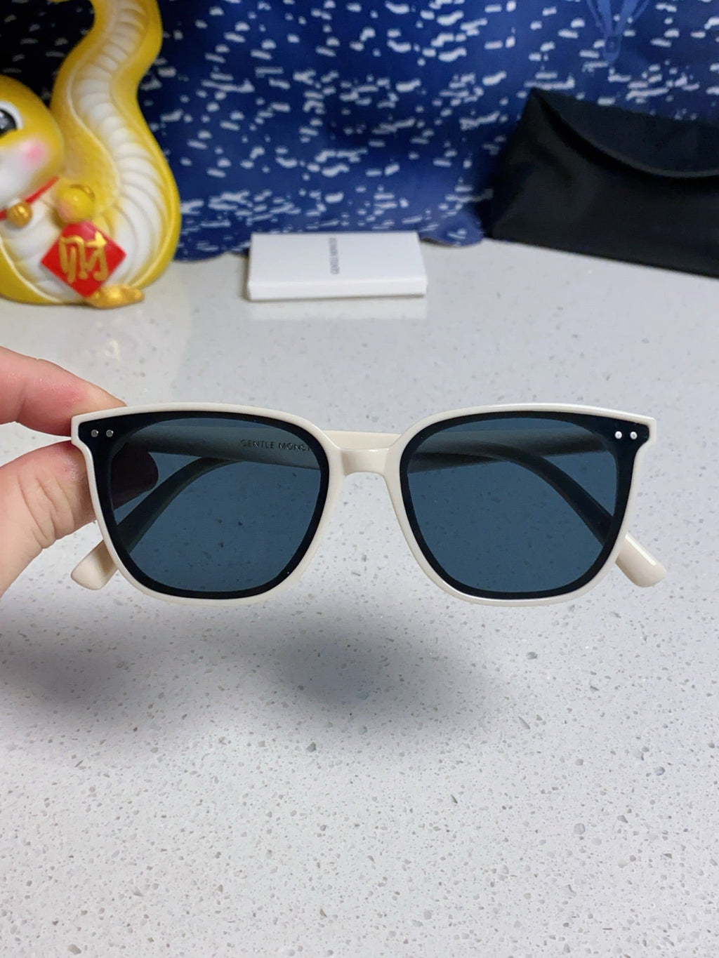 Gentle Monster HEIZER Square Blue Lens Sunglasses for Men & Women - 432934 - detail image 4