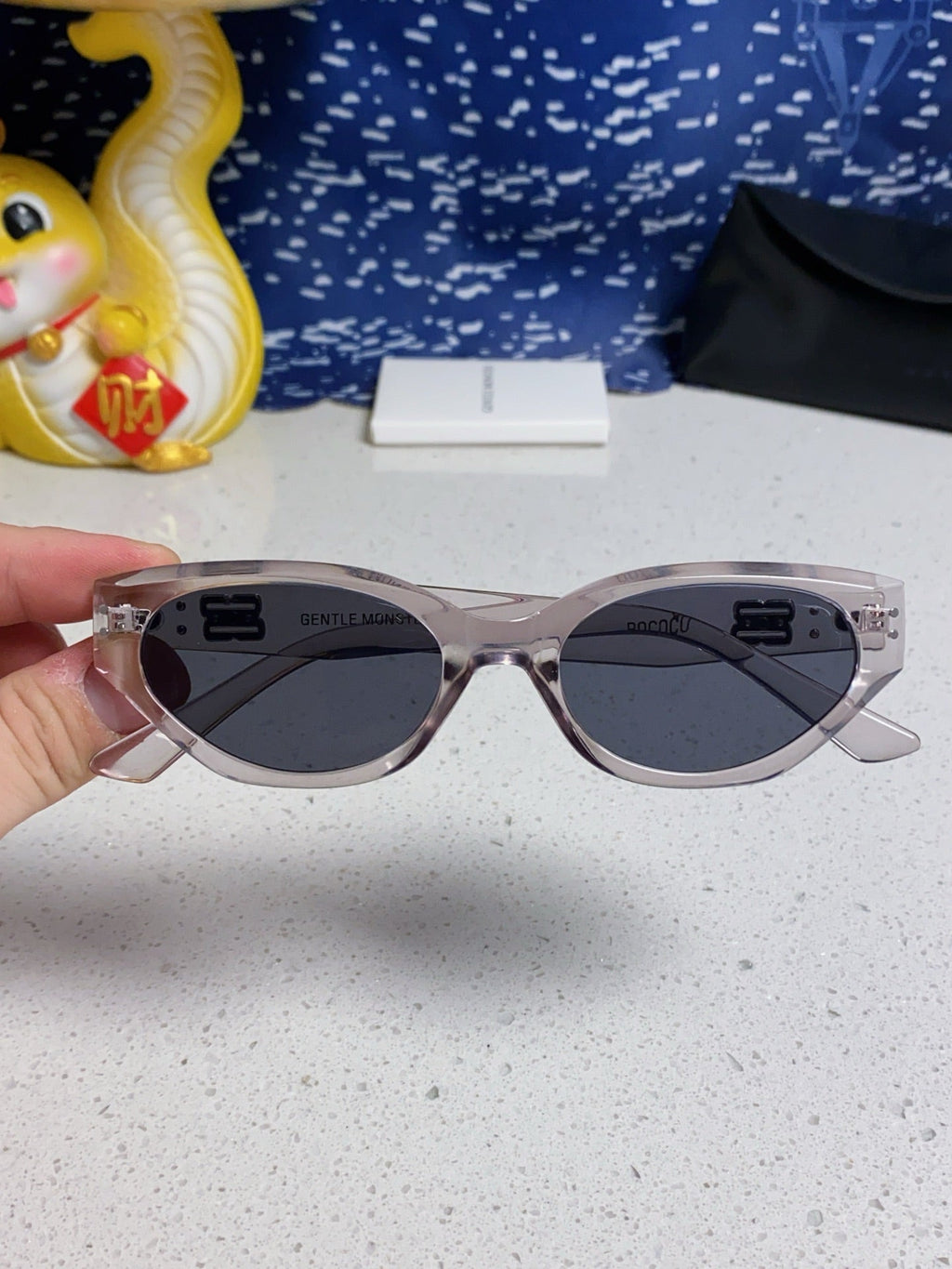 Gentle Monster ROCOCO Cat-Eye Silver Lens Sunglasses for Men & Women - 432928 - detail image 4