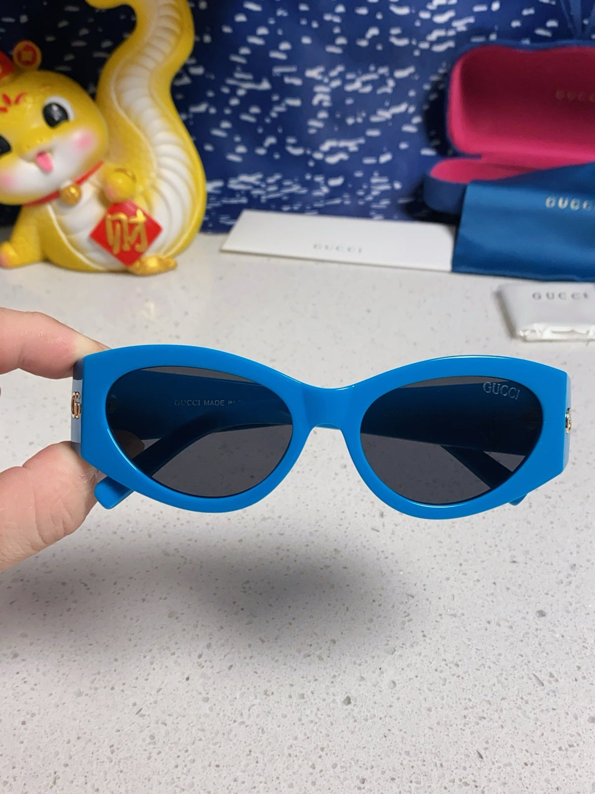 Gucci Cat-Eye Blue Lens Sunglasses for Men & Women - detail image 4