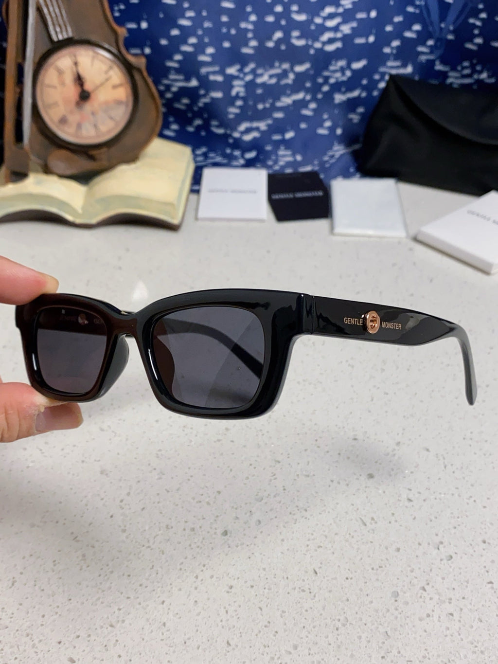 Gentle Monster JENNIE1996 Cat-Eye Black Lens Sunglasses for Women - detail image 6