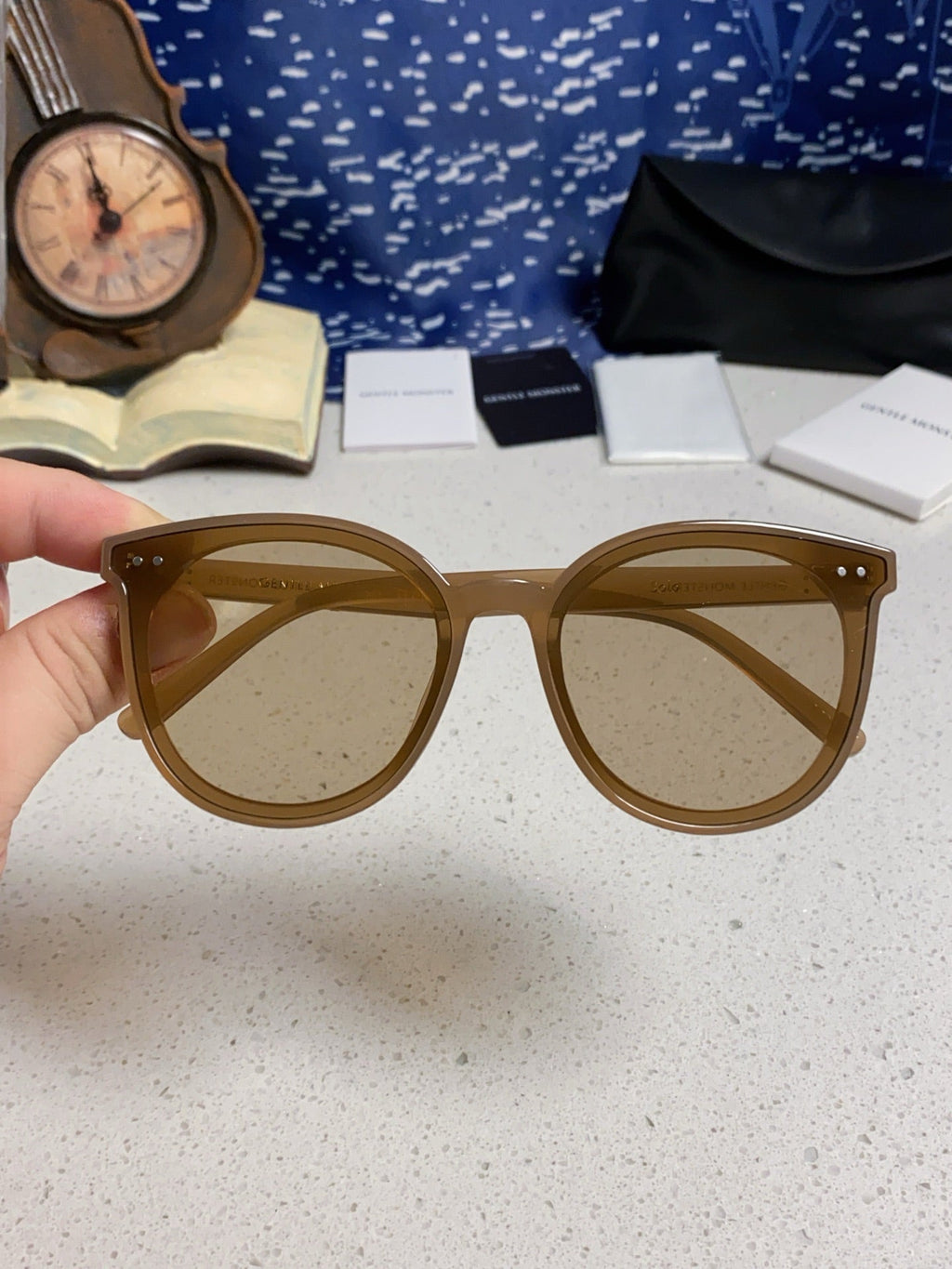 Gentle Monster SOLO Polarized Round Silver Lens Sunglasses for Men & Women - detail image 4