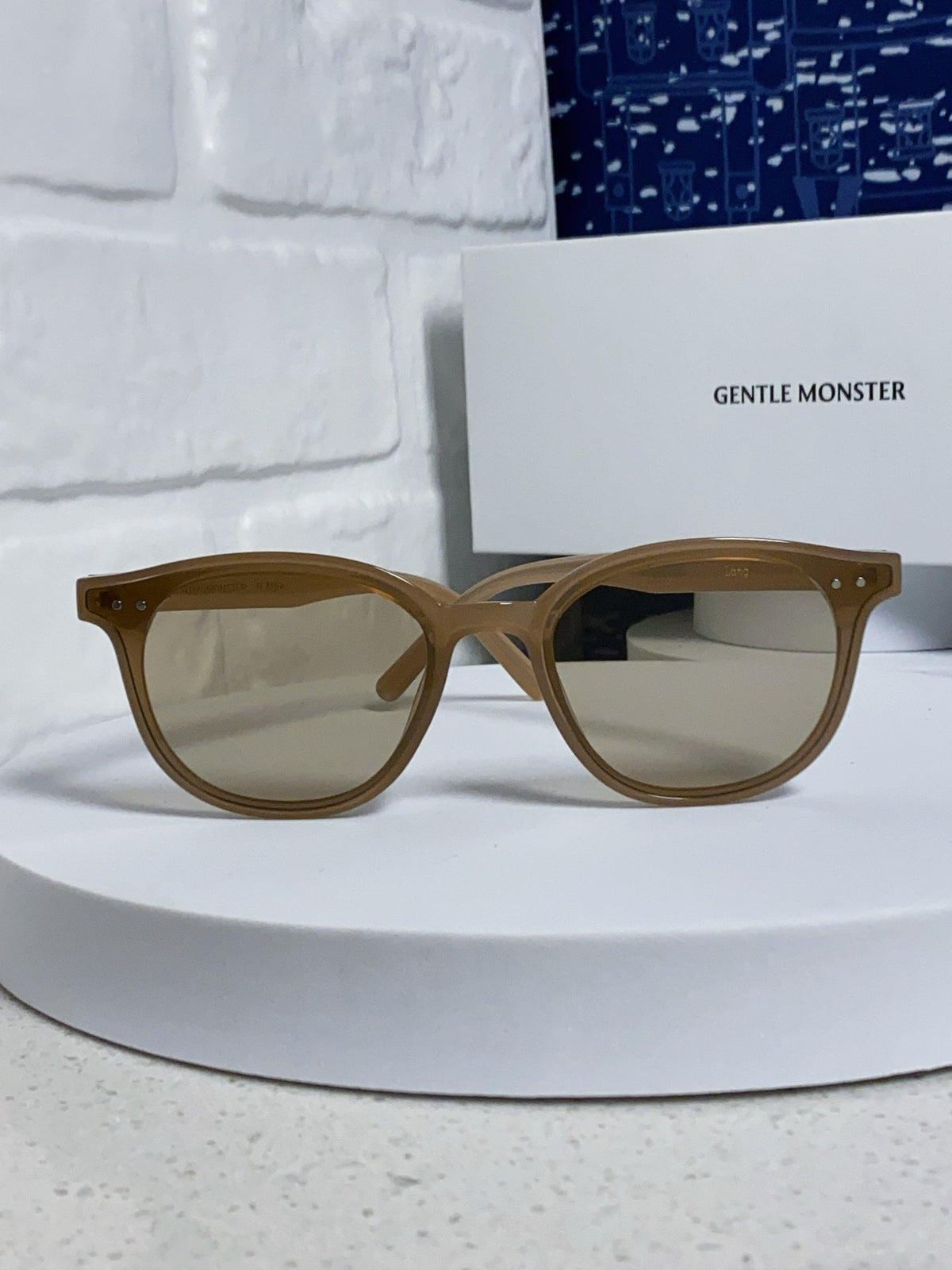 Gentle Monster LANG Square Gray Lens Sunglasses for Men & Women - detail image 2
