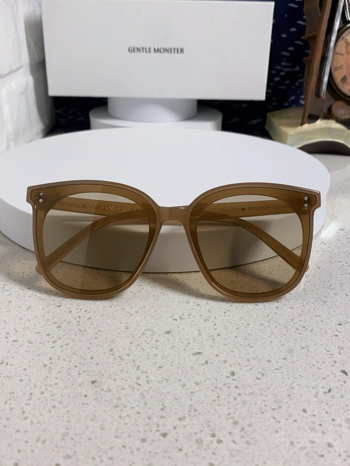 Gentle Monster MYMA Oversized Gray Lens Sunglasses for Men & Women - detail image 9
