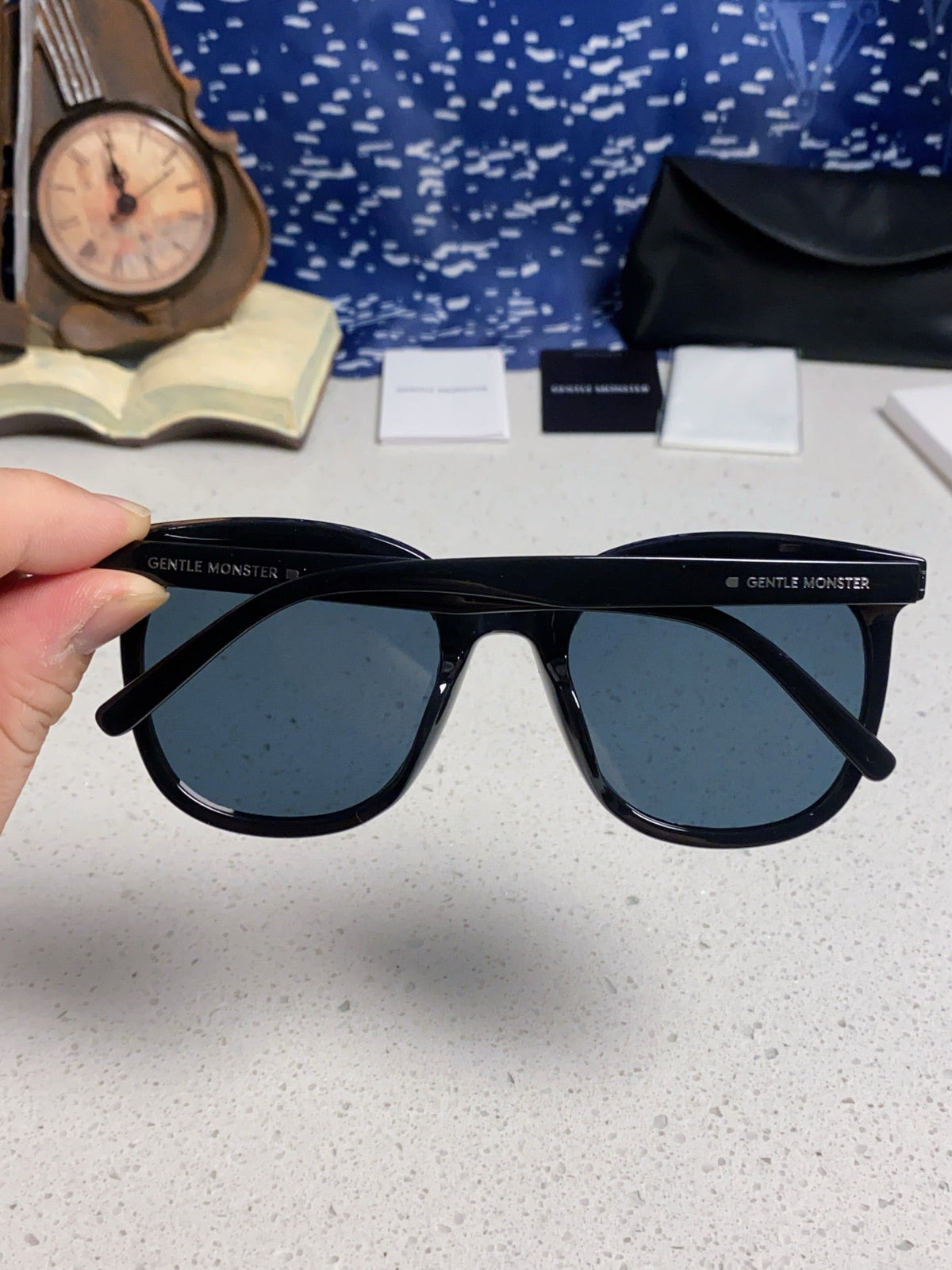 Gentle Monster MYMA Oversized Black Lens Sunglasses for Men & Women - detail image 5