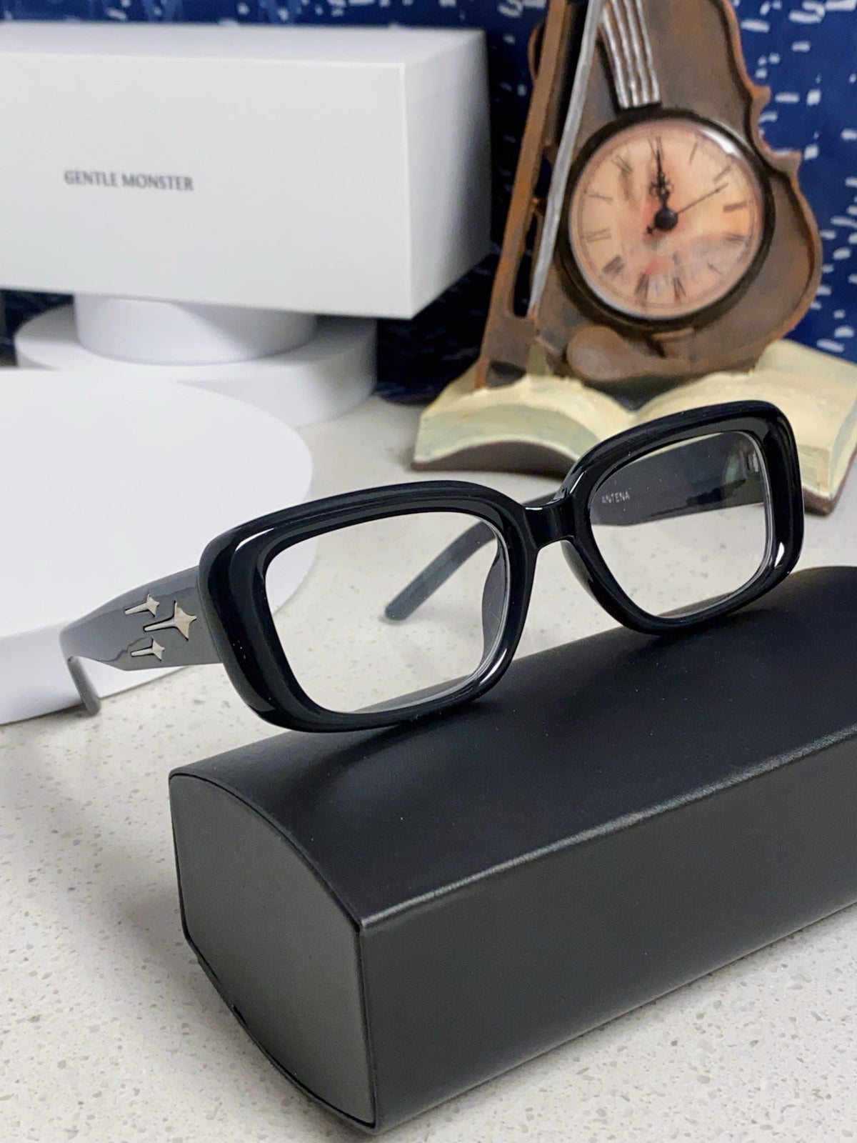 Gentle Monster ANTENA Square Silver Lens Sunglasses for Men & Women - detail image 10