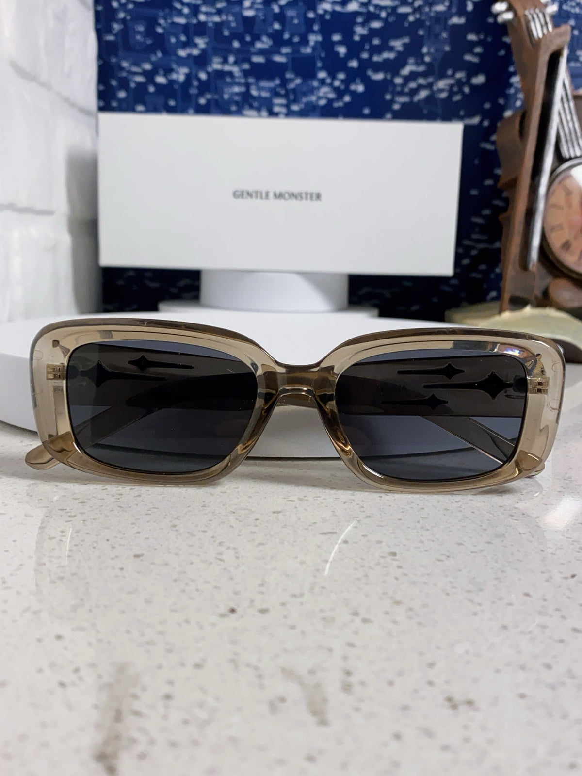 Gentle Monster ANTENA Square Gray Lens Sunglasses for Men & Women - 399374 - detail image 9