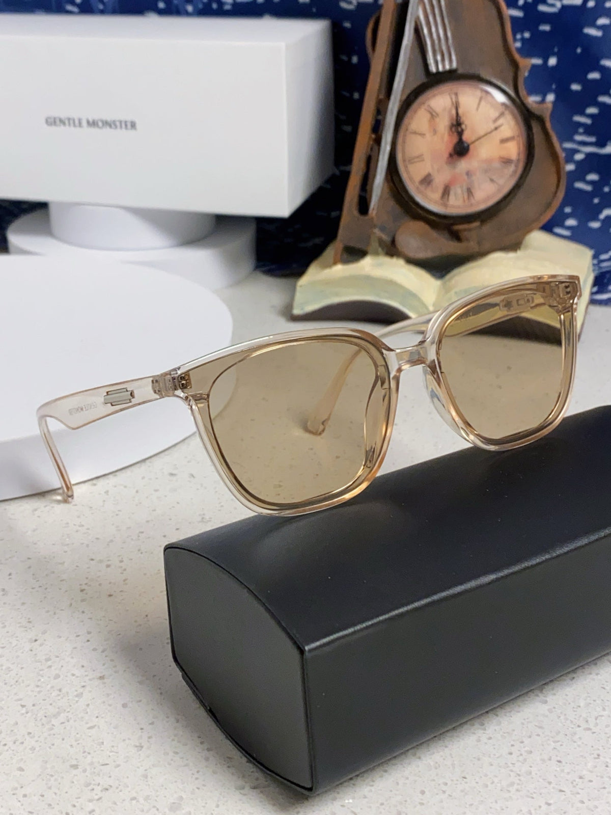 Gentle Monster LILIT Fashion Gray Lens Sunglasses for Men & Women - detail image 10