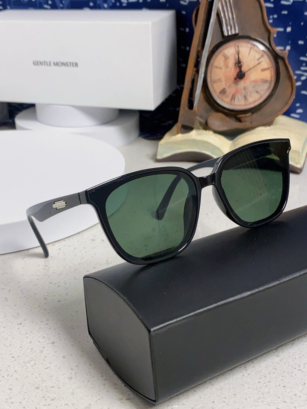 Gentle Monster LILIT Fashion Black Lens Sunglasses for Men & Women - detail image 10