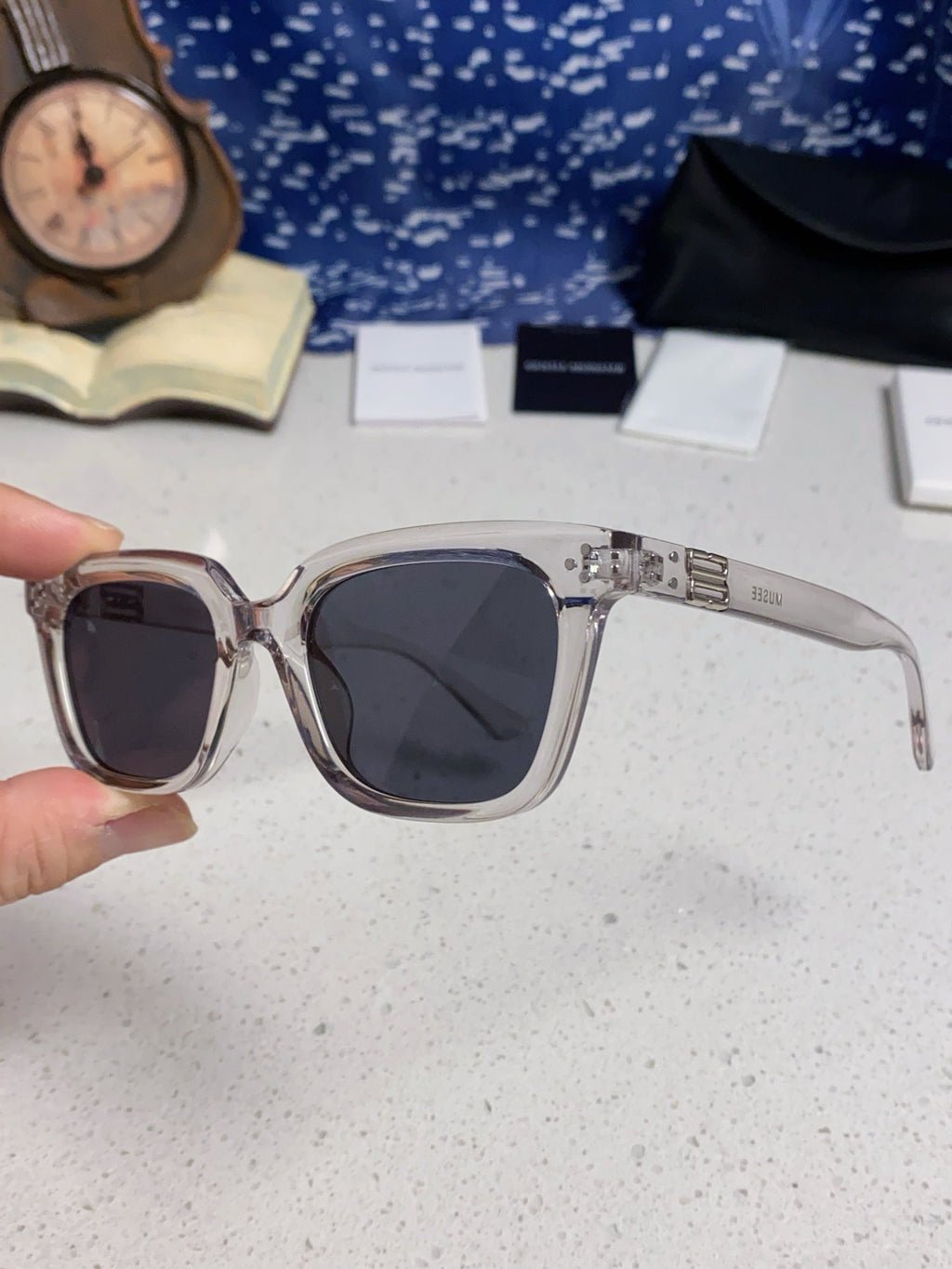 Gentle Monster MUSEE Fashion Gray Lens Sunglasses for Men & Women - 383120 - detail image 6