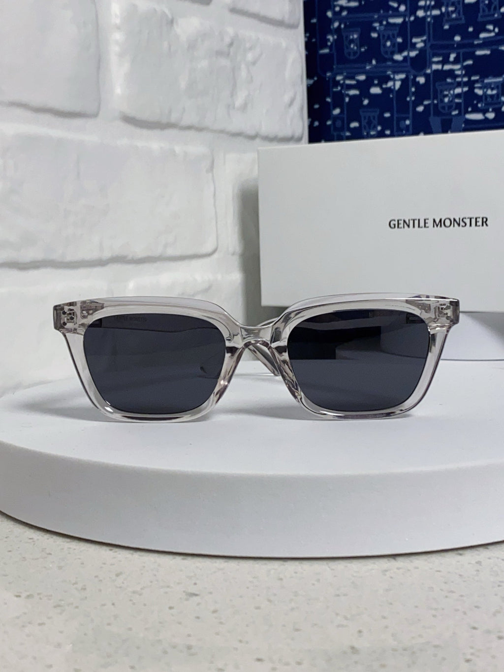 Gentle Monster MUSEE Fashion Gray Lens Sunglasses for Men & Women - 383120 - detail image 2